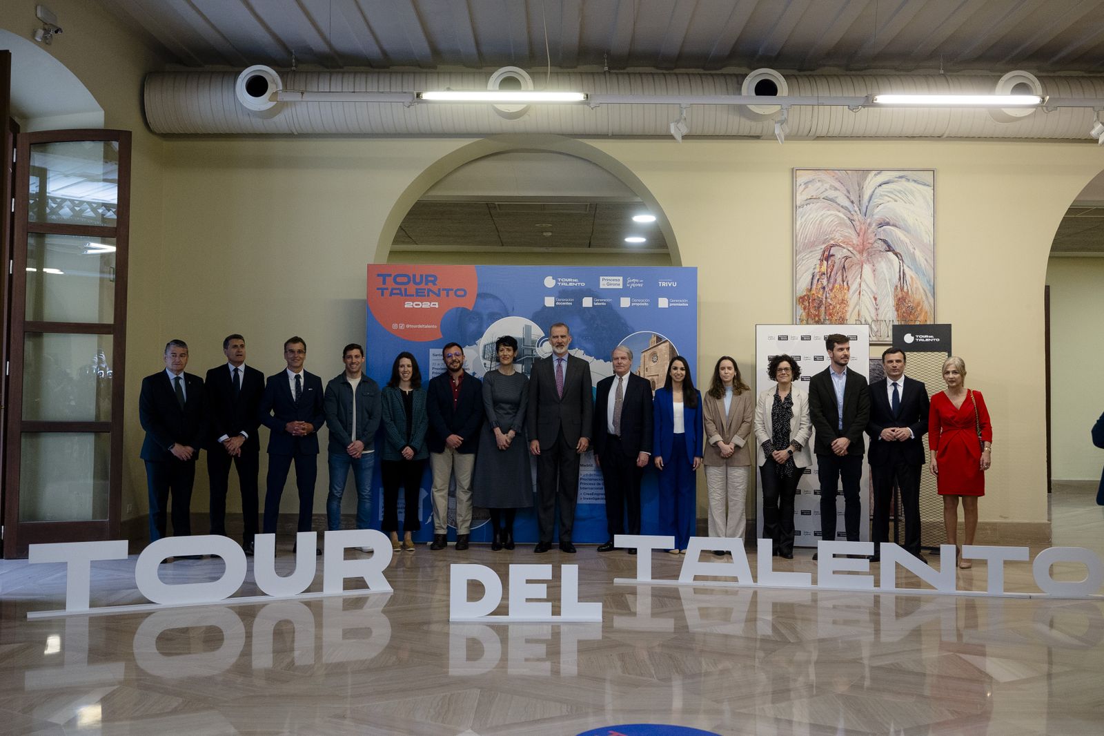 El rey Felipe VI visita Cádiz con motivo de la entrega del Premio Princesa de Girona Social 2024.