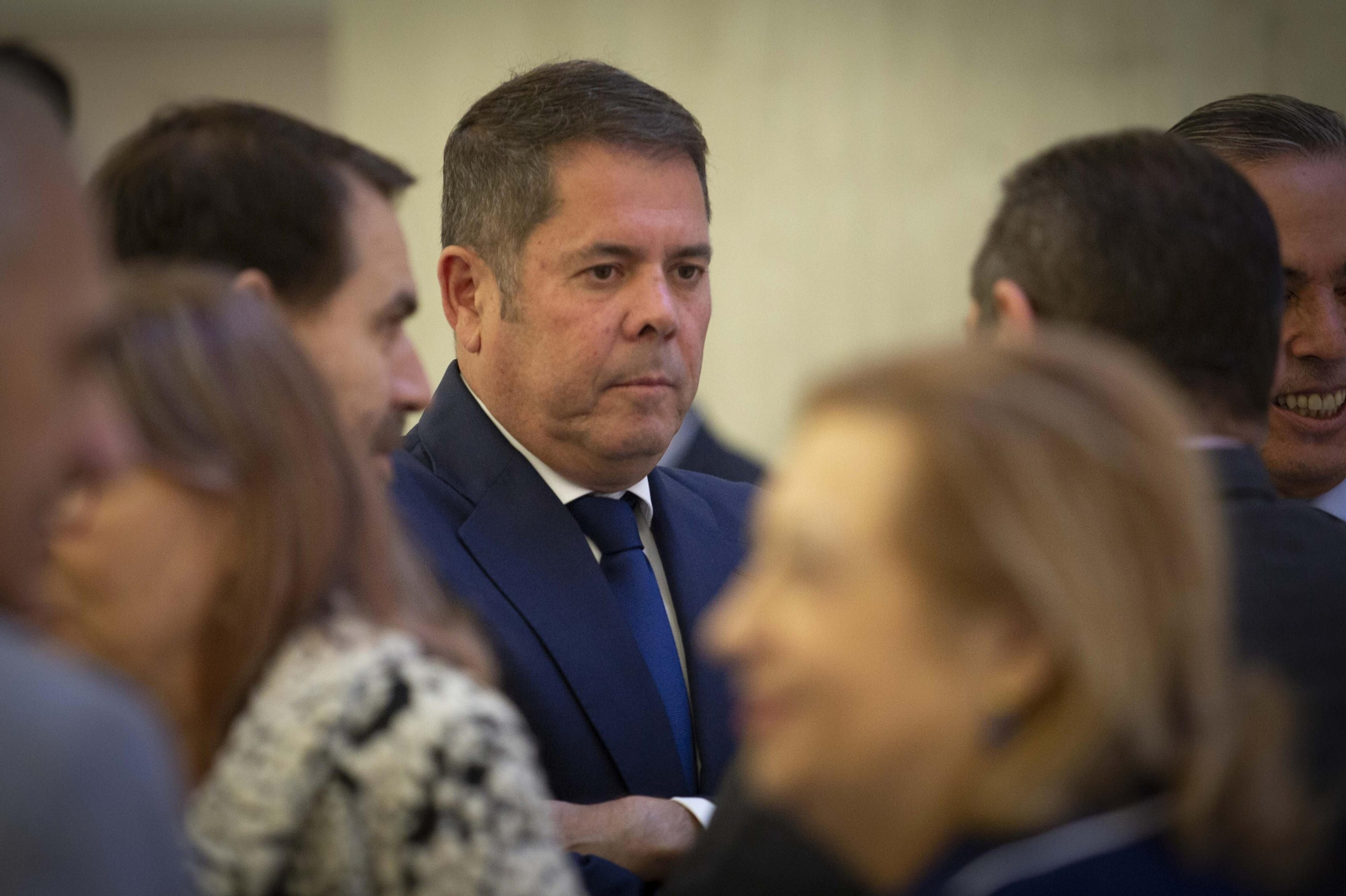 Las imágenes del desayuno de la CEDE en Granada con Gonzalo Gortázar