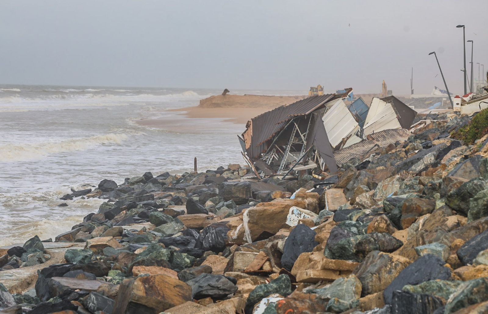 Fotografías de las zonas más perjudicadas de Matalascañas tras los últimos temporales