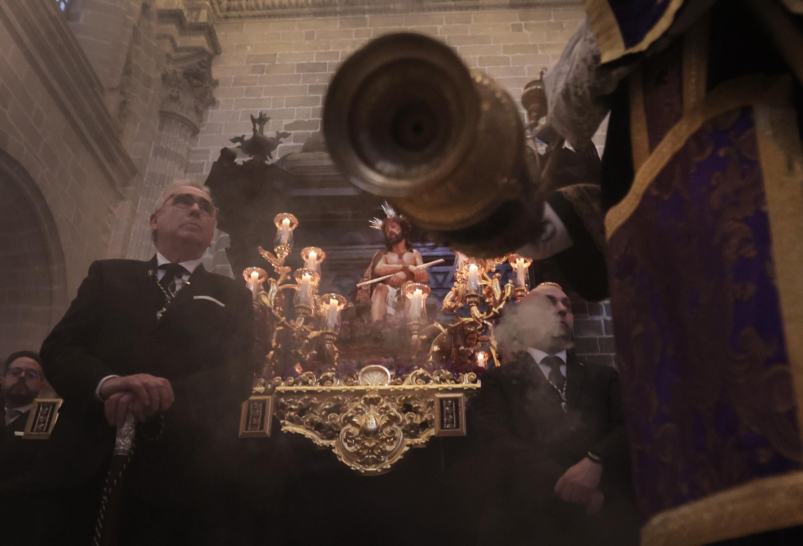 Viacrucis de las Hermandades con el Señor de la Coronación en Jerez