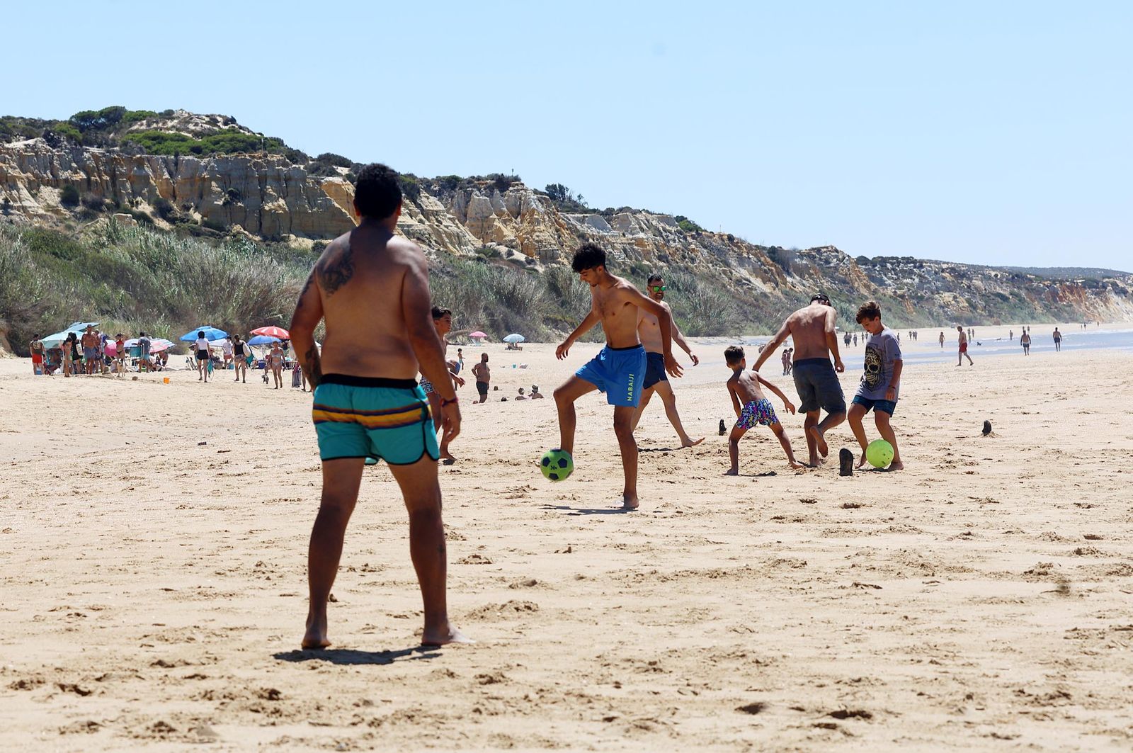 Imágenes de una maravillosa mañana de verano en las playas de la Torre del Loro y Mazagón