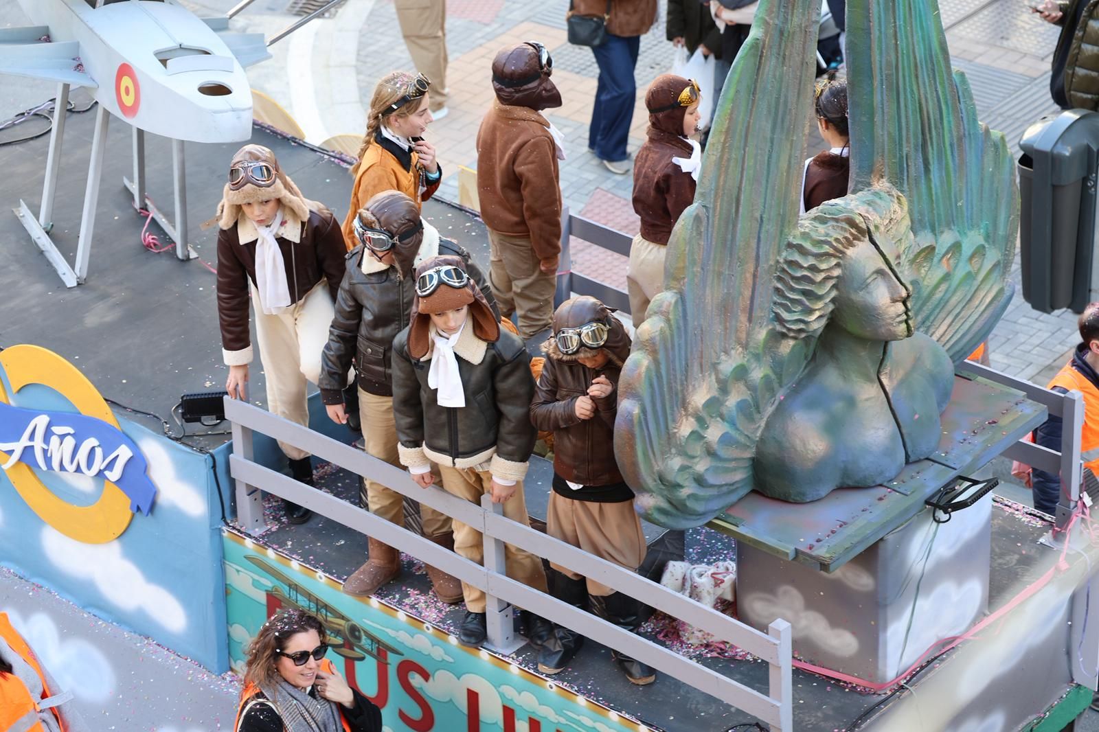 Fotografías de la salida de la Cabalgata de Reyes Magos de Huelva este 2026 por las calles de la ciudad