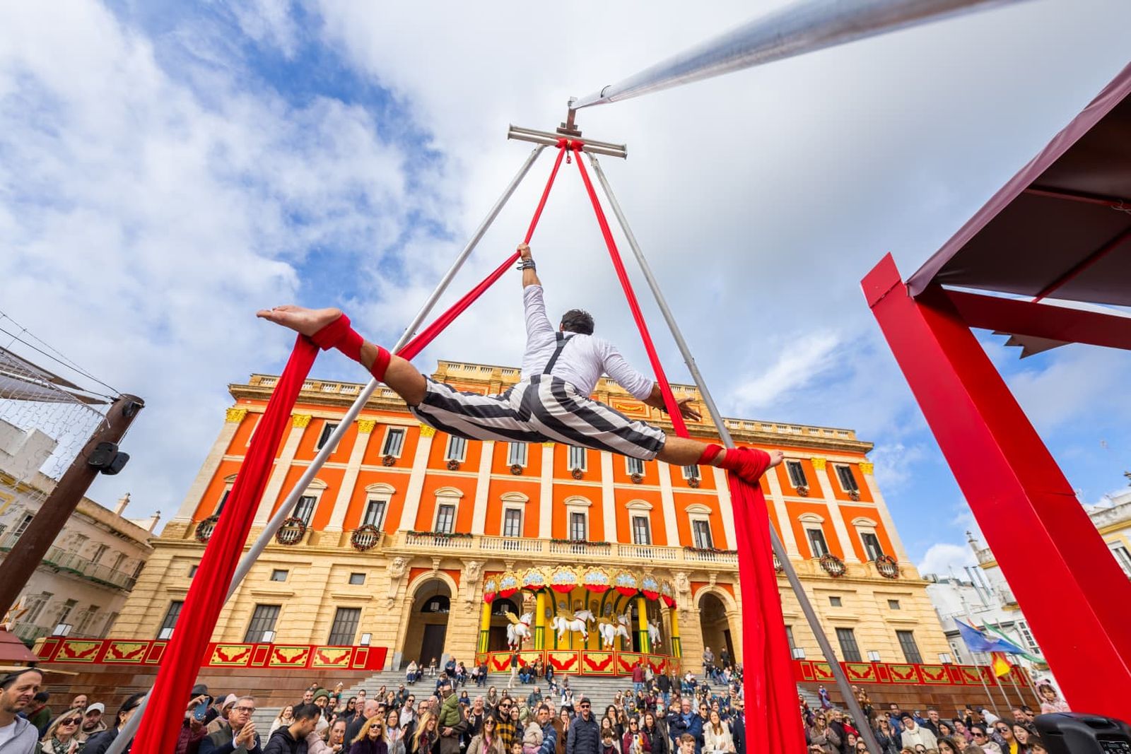 Momento del espectáculo circense 'Más difícila todavía'.