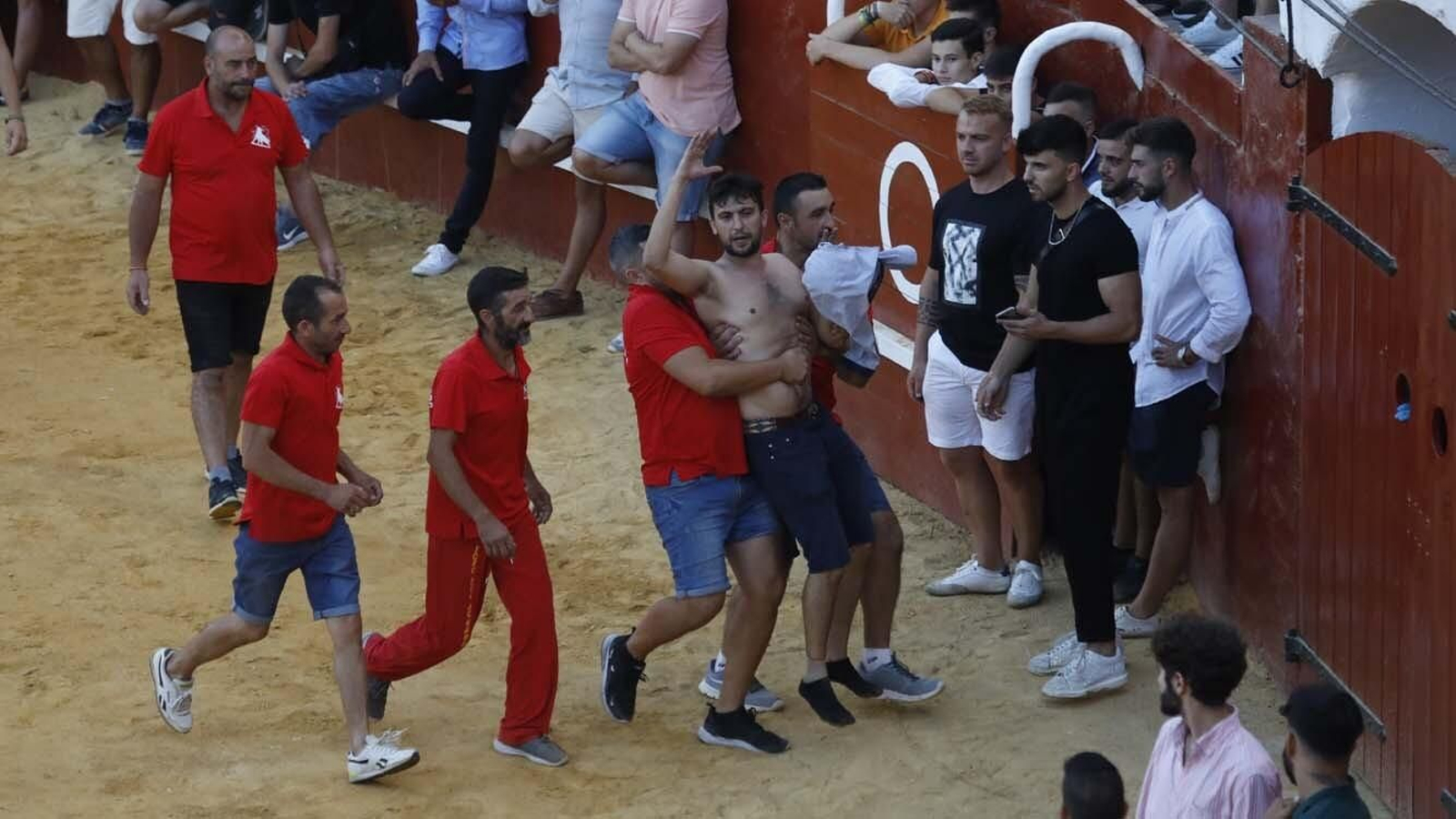 Las fotos del Toro del Aguardiente de San Roque