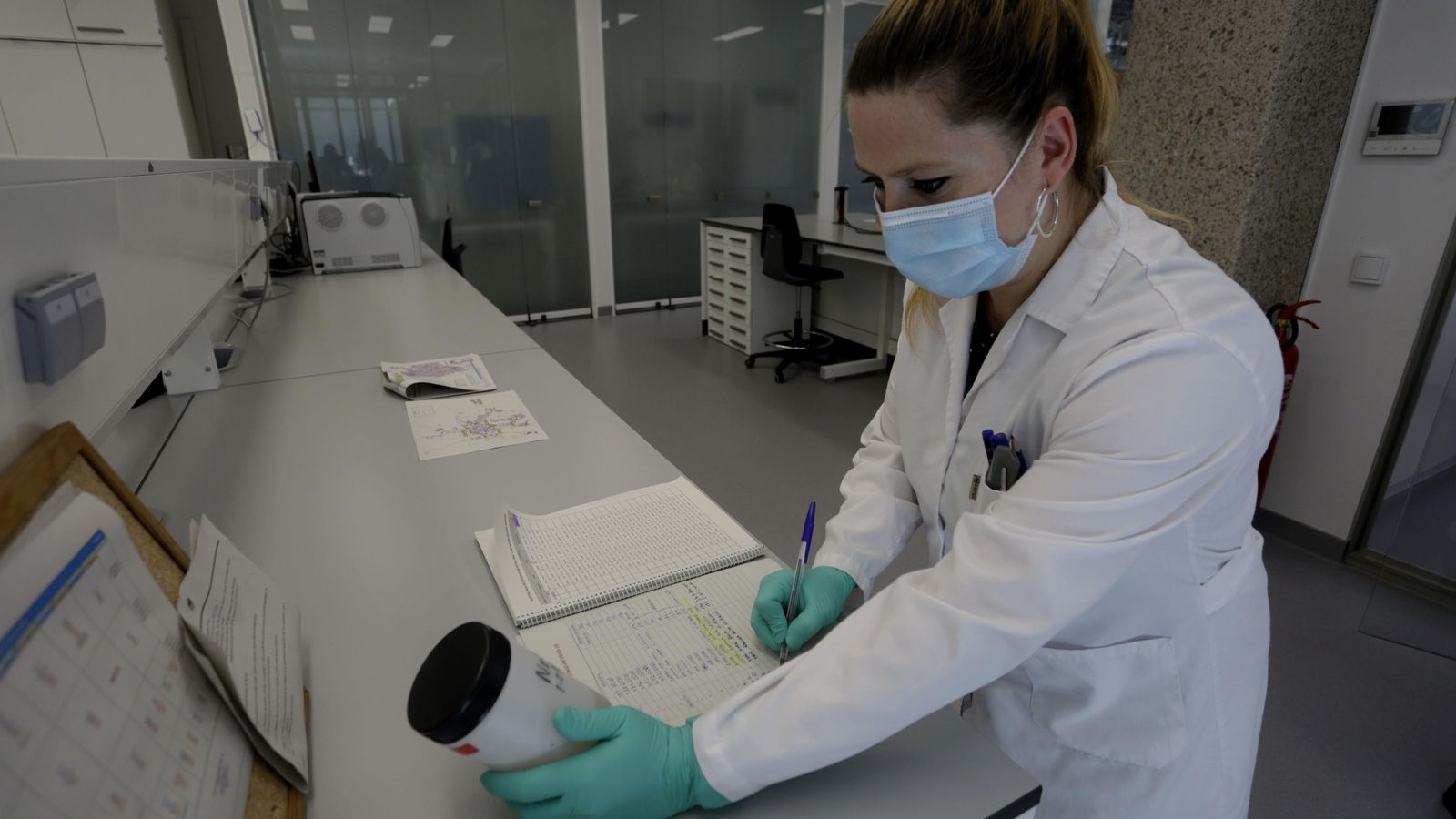 Una vez en el laboratorio, la muestra se codifica para su trazabilidad.