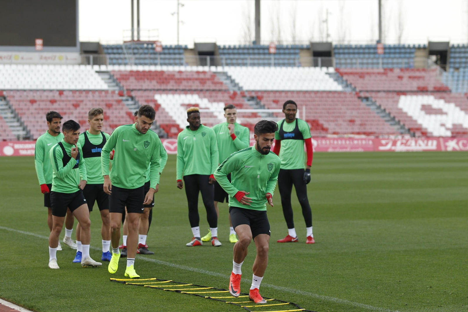Fotogalería del primer entrenamiento de Demerovic