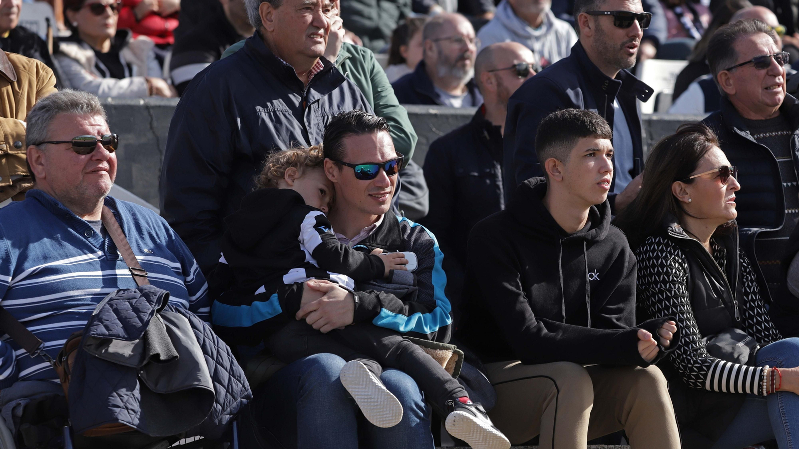 Fotos de la afición en el estadio municipal