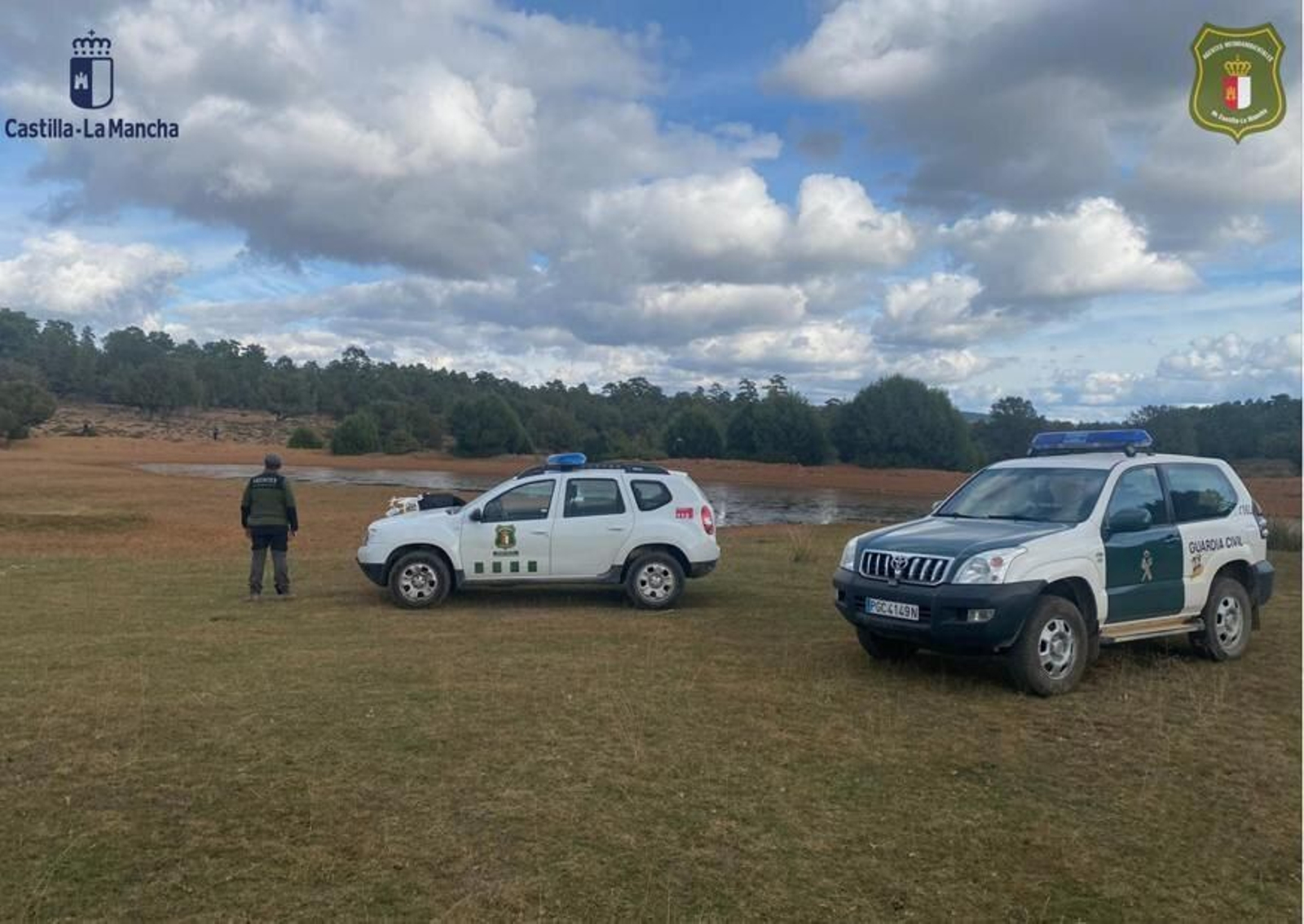 Amigo fiel hasta el final: un perro de caza permanece junto a su dueño muerto durante 6 días