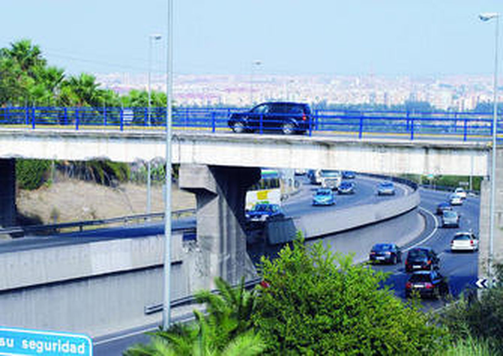 El puente que será derribado.