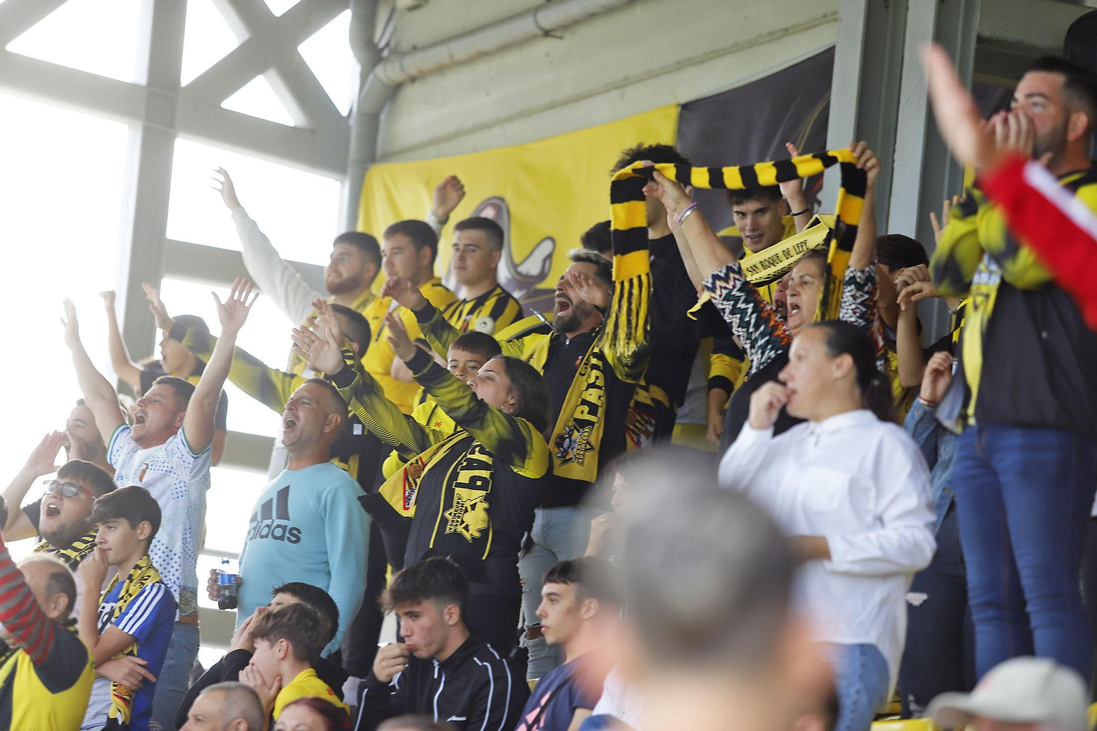Imágenes del encuentro entre el San Roque de Lepe y UCAM Murcia