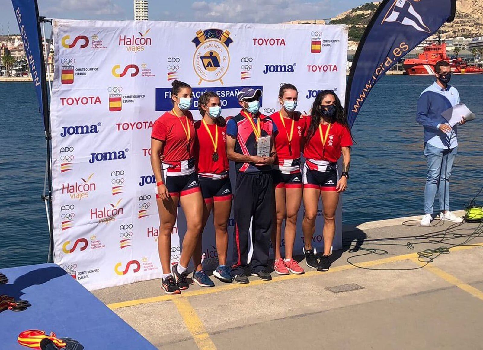 Uno de los podios del Labradores.