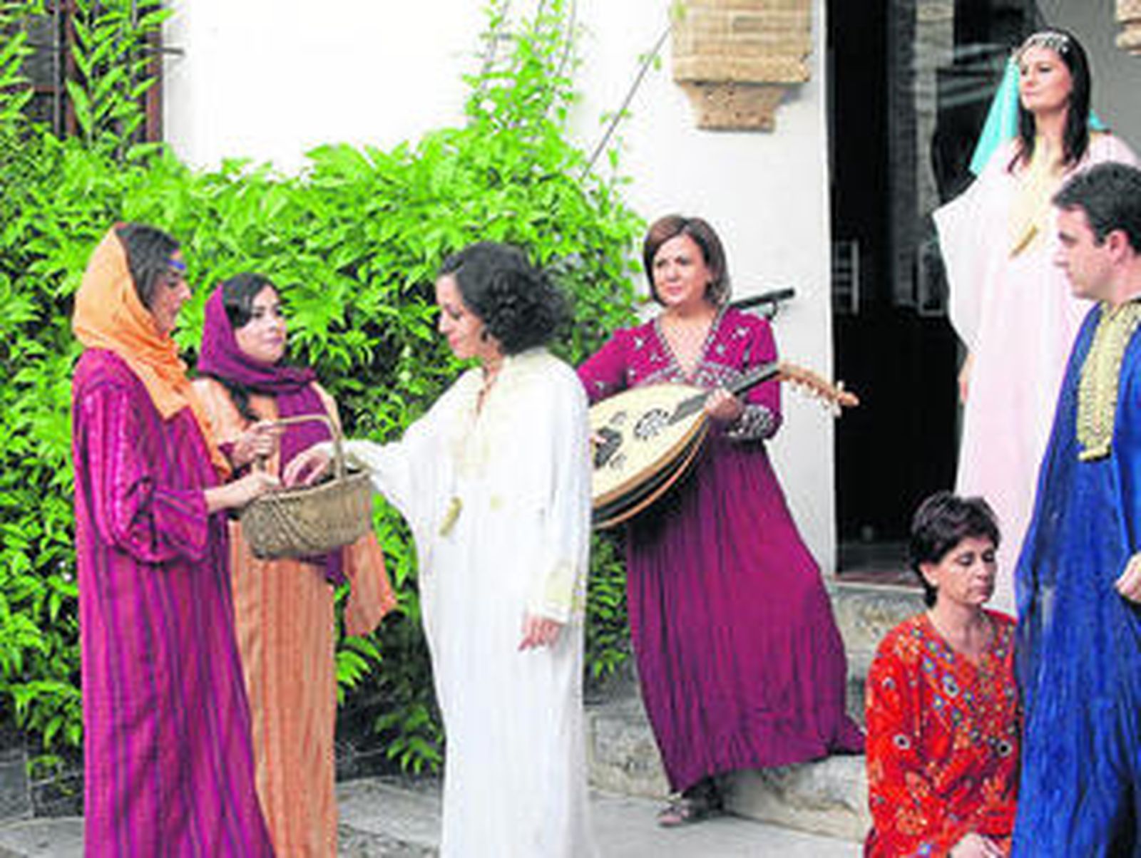 Poesía sensorial en vísperas de los homenajes