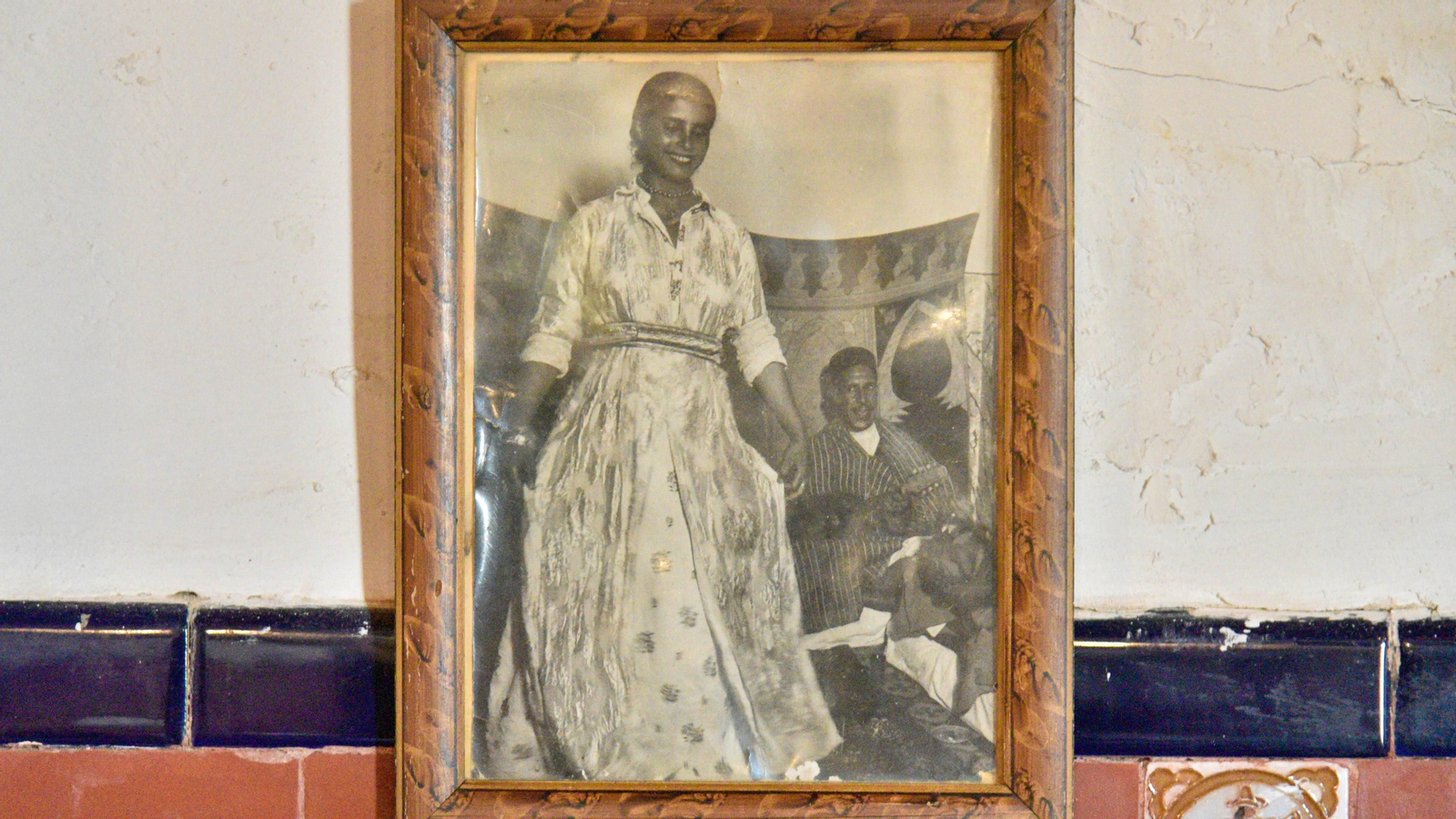 Las fotos del taller y la exposición de José Cruz Herrera y su hija Amparo en san Roque