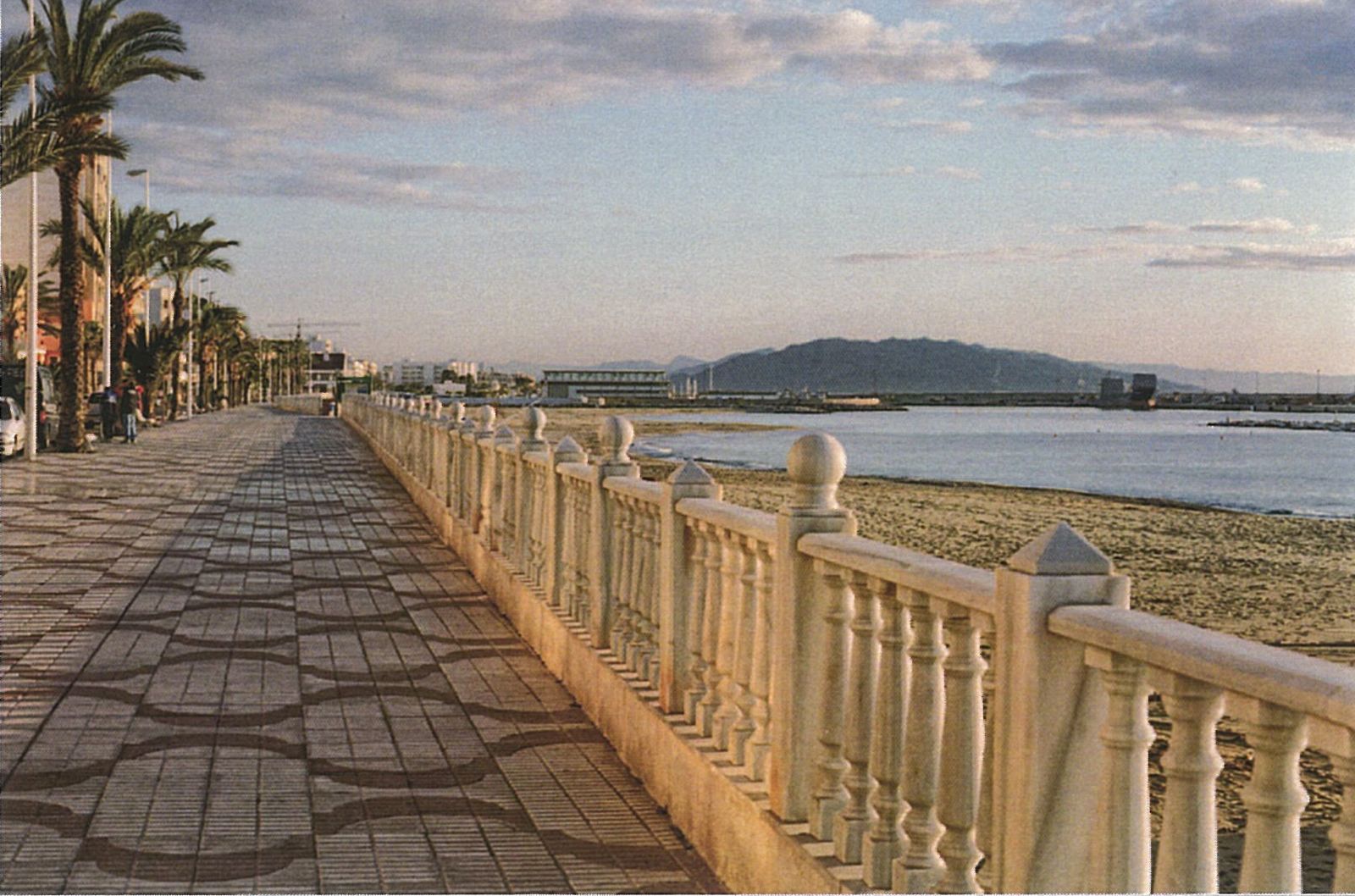 Malecón y playa