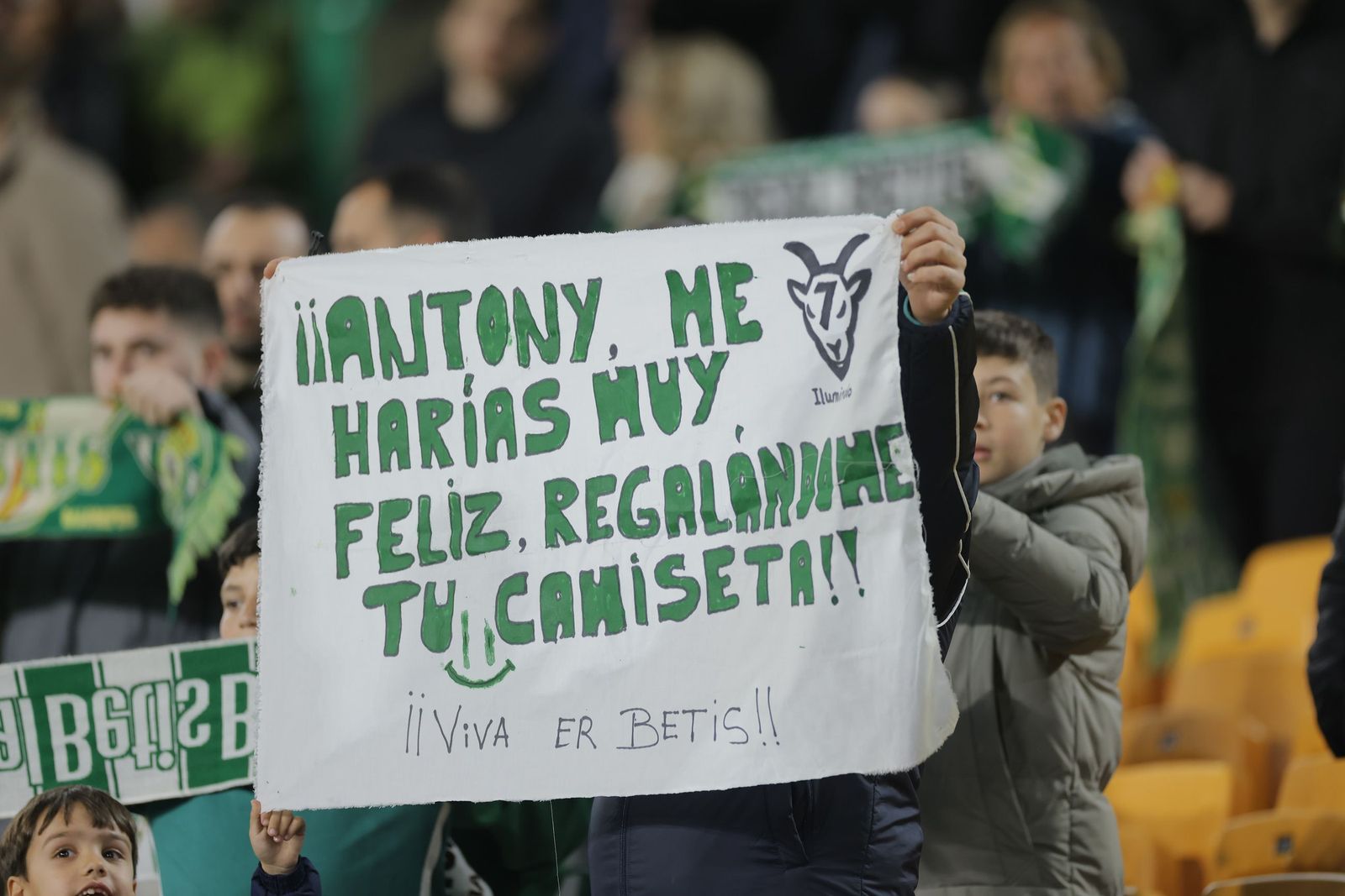 Buscate en las fotos del Betis - Feyenoord