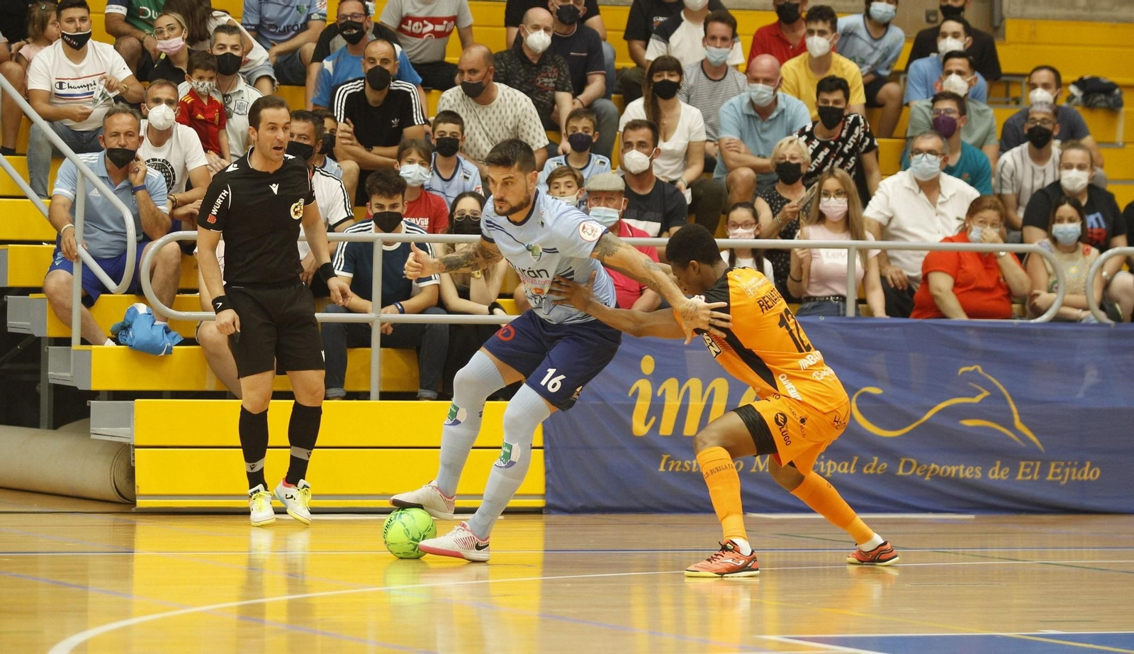 Imagen del partido entre Durán Ejido Futsal y CD Burela FS.