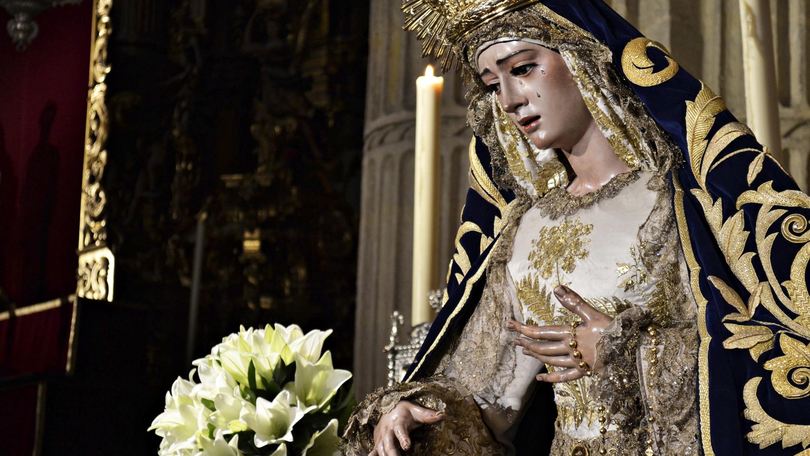 La Virgen del Socorro, de la Hermandad del Amor, en su besamanos