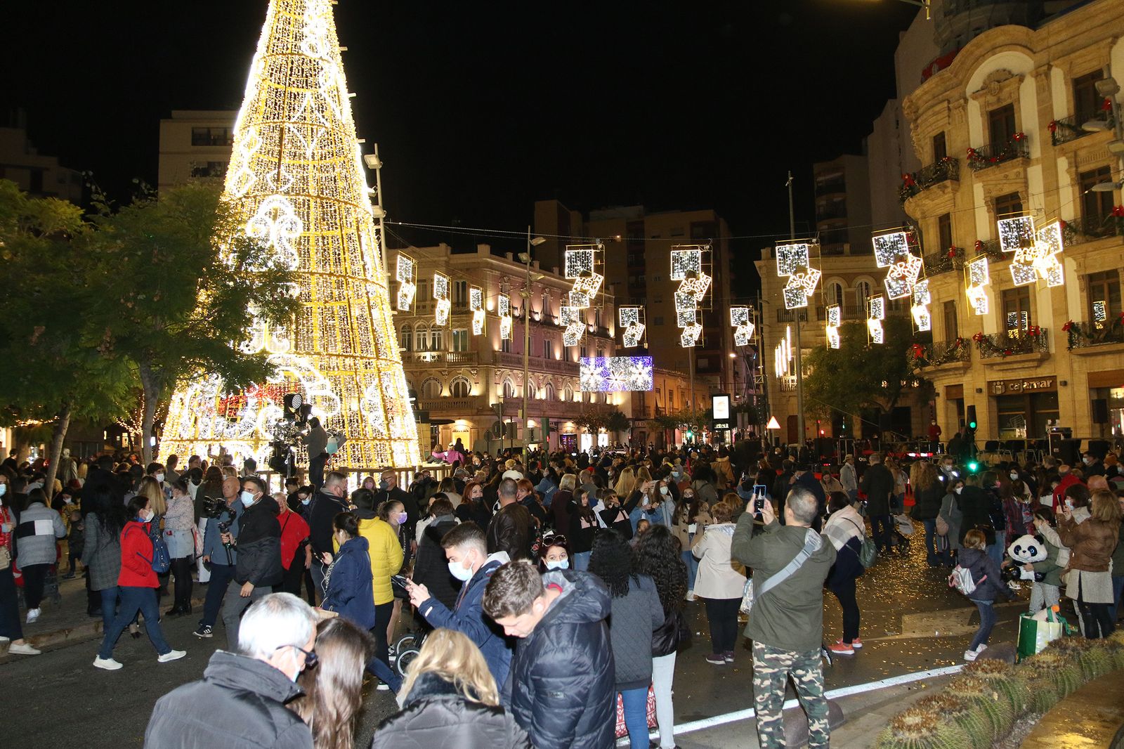 Las imágenes del encendido del alumbrado navideño
