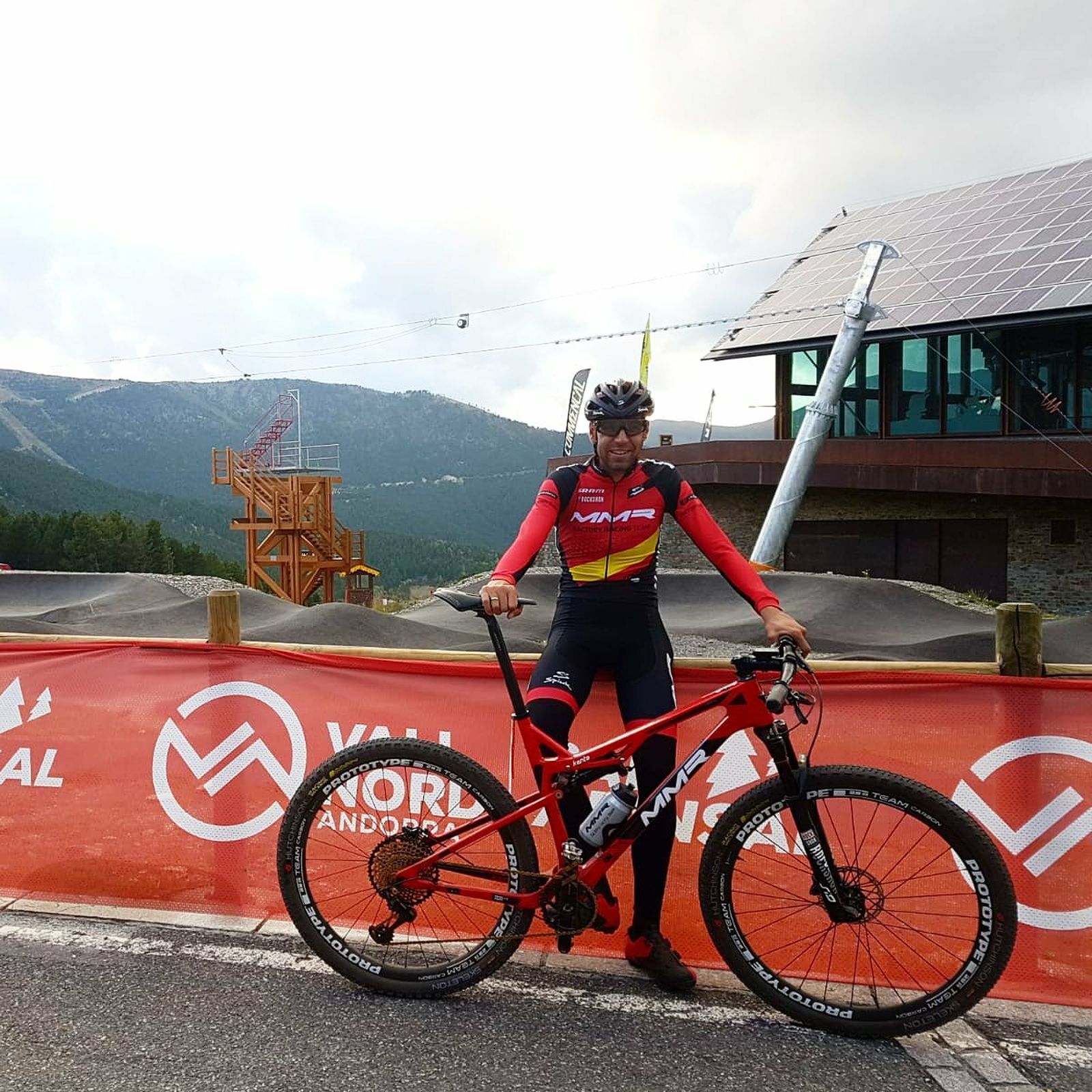 David Valero forma parte de la denominada Armada Española.