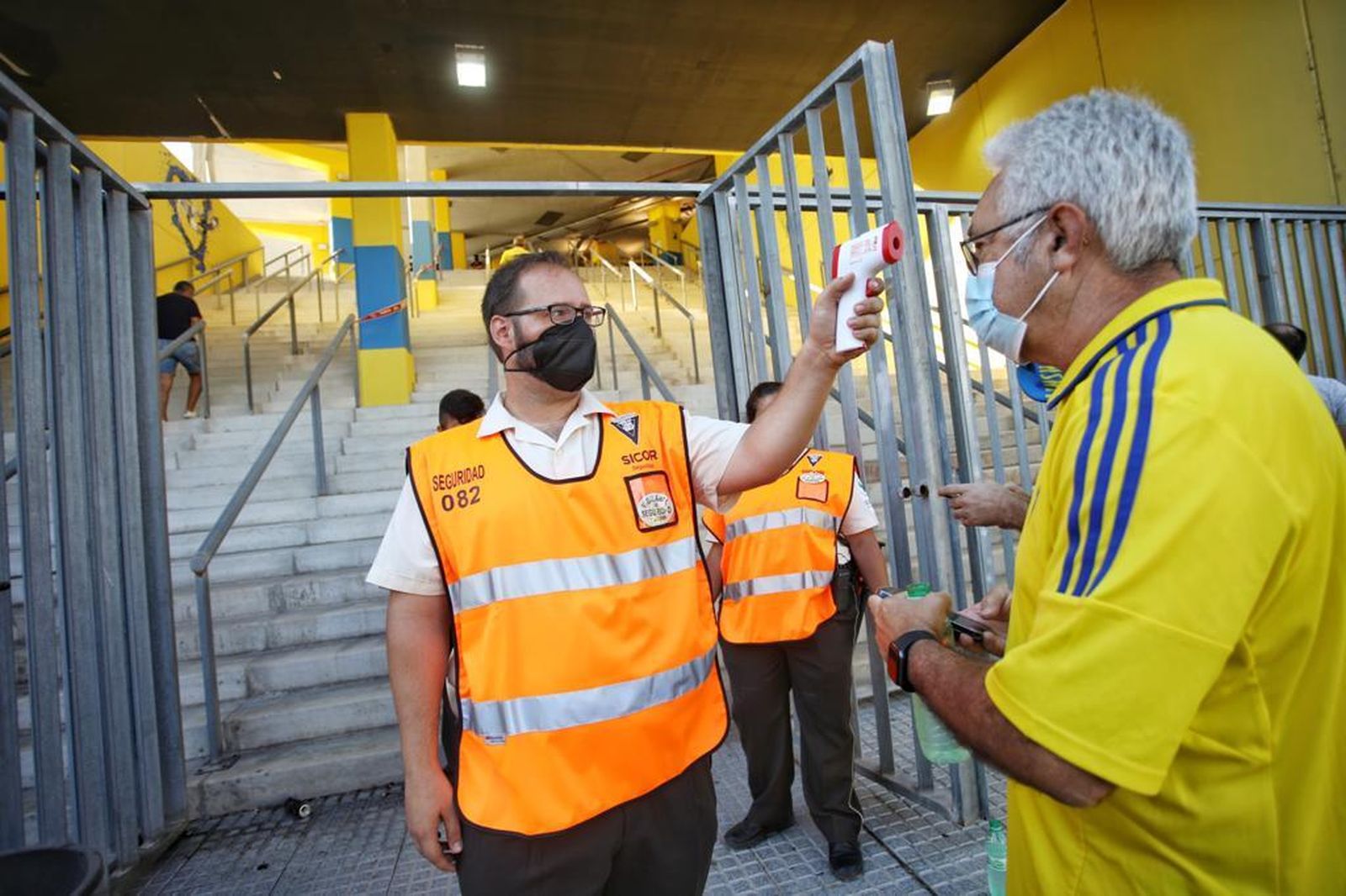 La vuelta del público al estadio en el Trofeo Carranza, en imágenes