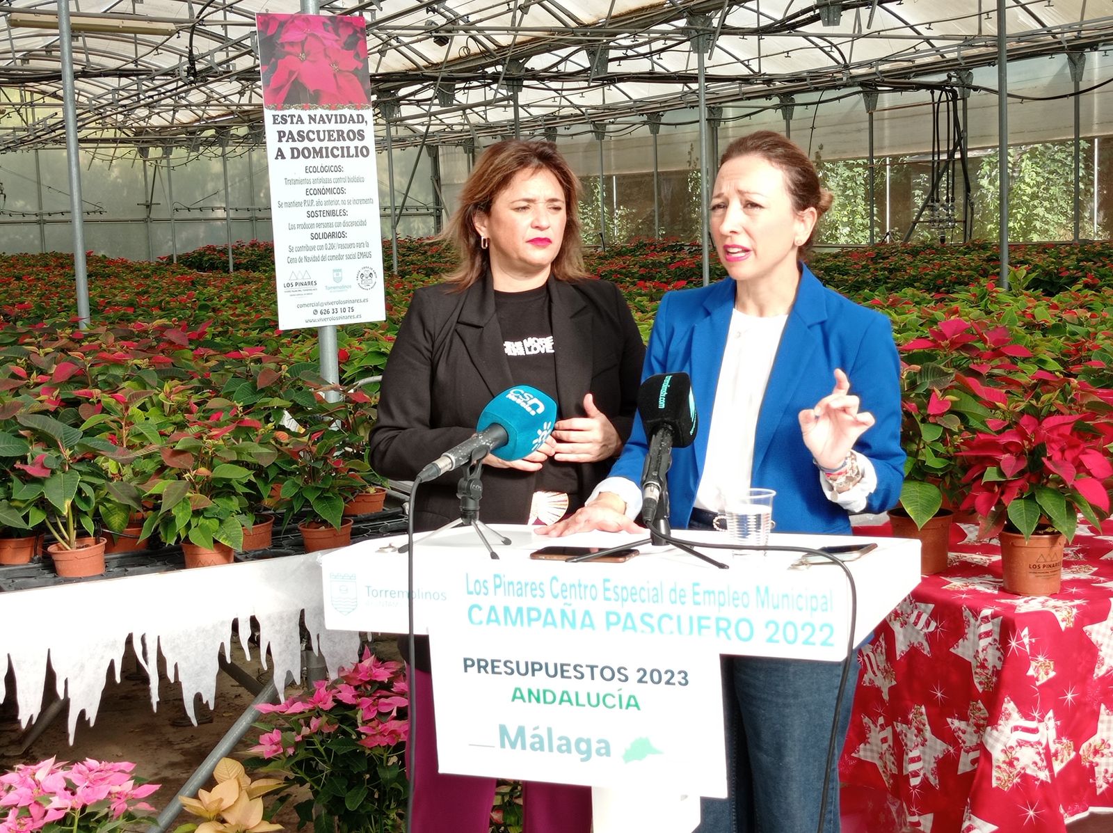 La delegada del Gobierno andaluz en Málaga, Patricia Navarro (D.), y la alcaldesa de Torremolinos, Margarita del Cid.