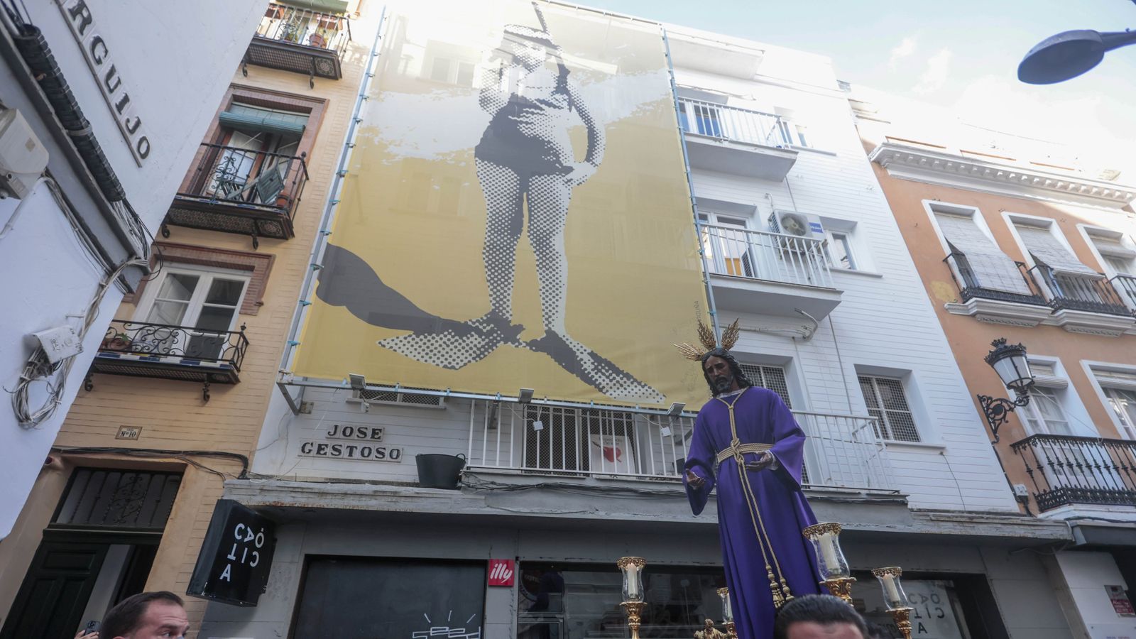 El traslado de los Panaderos a su capilla en imágenes