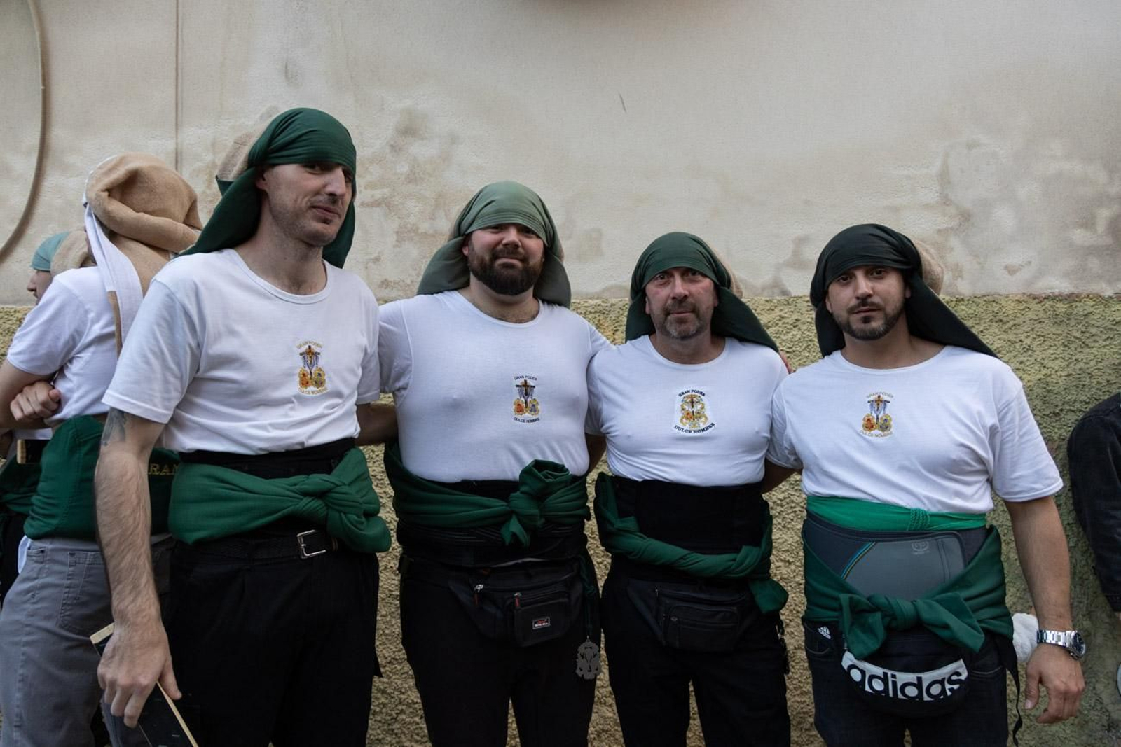 Las cofradías de la Vera Cruz, Expiración y Gran Poder lucen sus cortejos en la calle