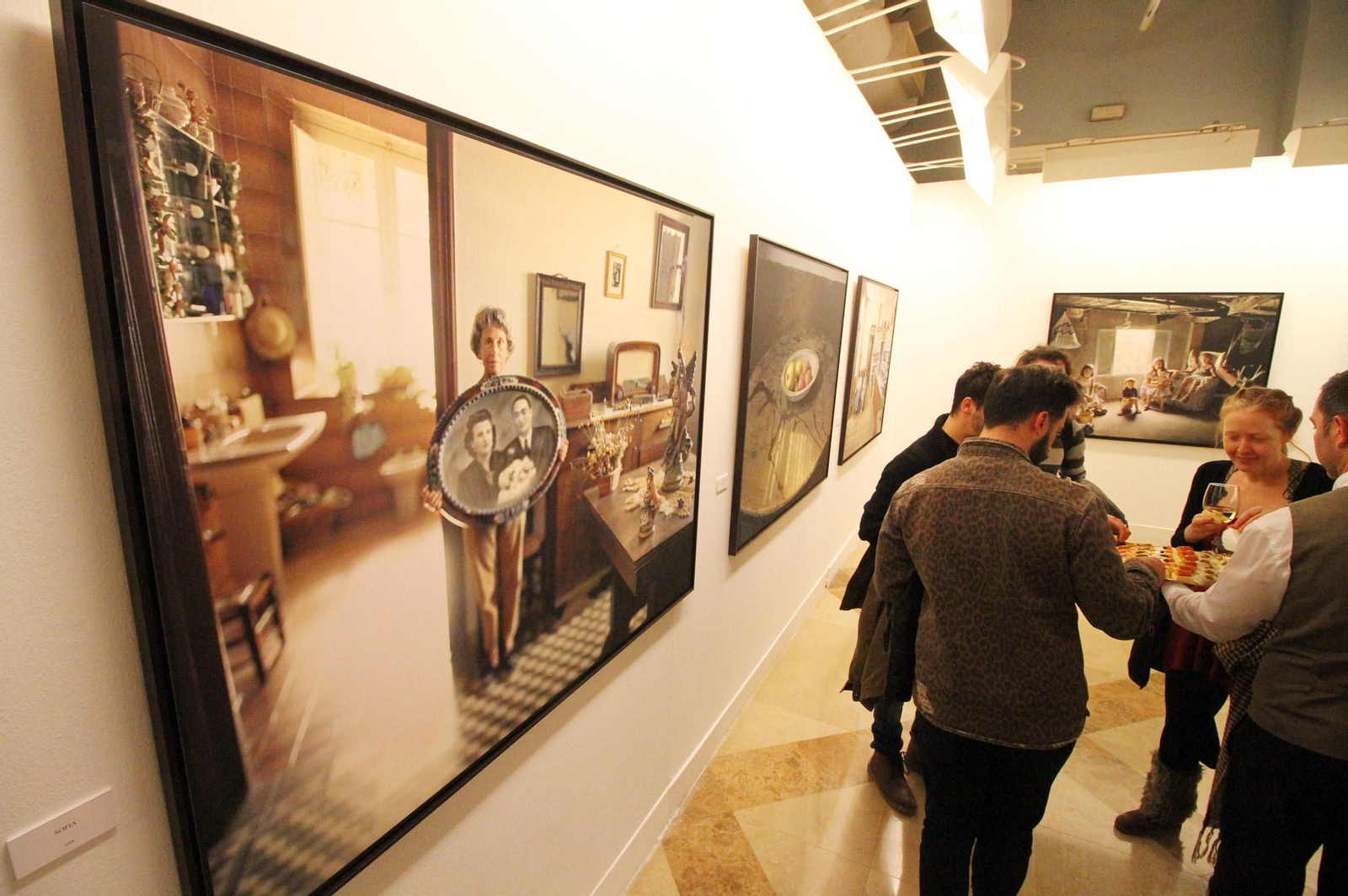 Imágenes de la inauguración de dos exposiciones de Latitudes: 'Cespedosa', de Castro Prieto, y 'Untitled', de Teun Hocks