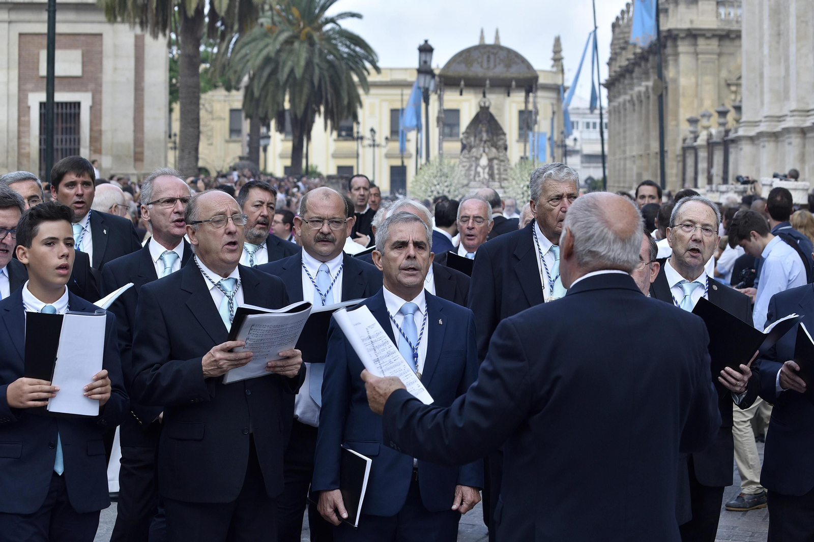 La procesión de la Virgen de los Reyes, en imágenes