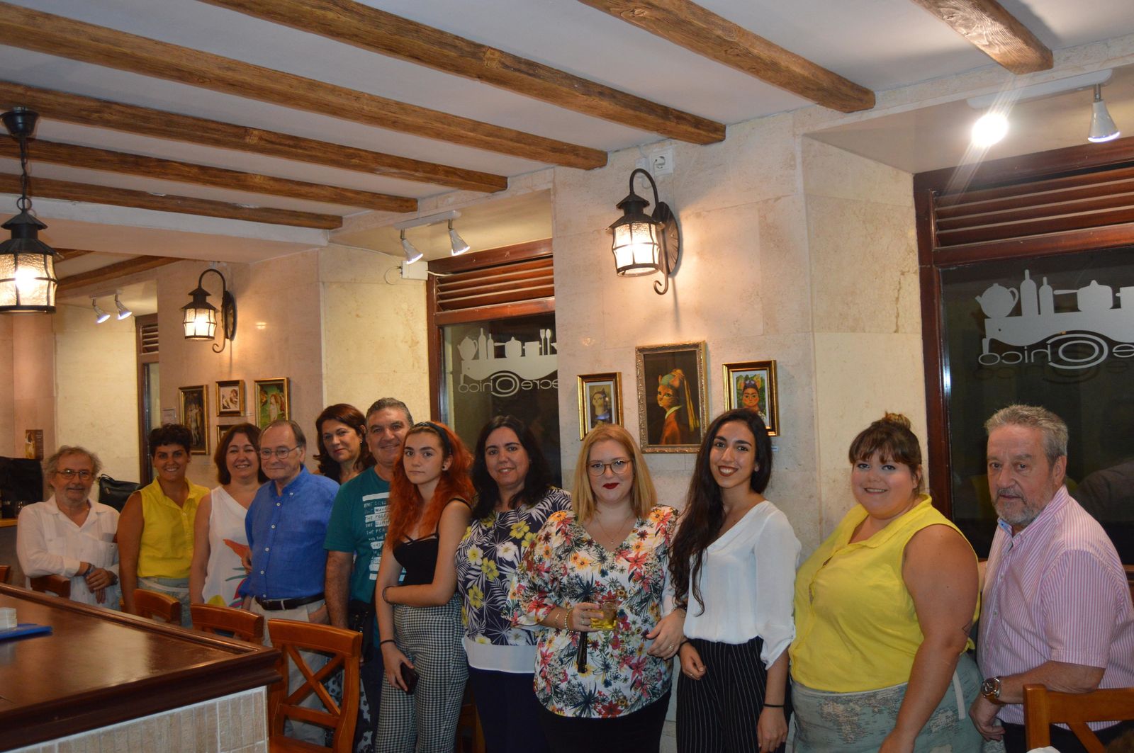 José María Esteban, Delia Moreno, Marieta Cantos, Juan José Gelos, María José Rondan, Andrés y Lidia Mozón, Dolores Ramírez, la artista Sara Mozón, Ana Isabel Naranjo y Alberto Ramos.