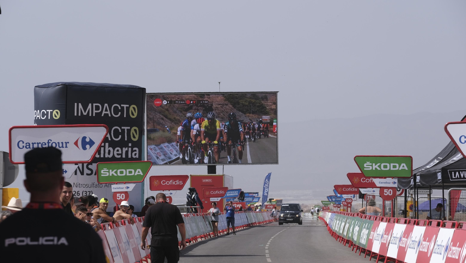 Imágenes de la etapa de la Vuelta a España con llegada en Cabo de Gata, Almería