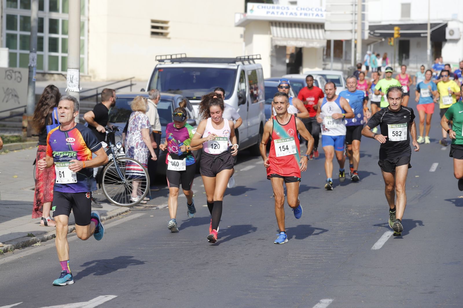 Las imágenes de la vuelta a Huelva de atletismo