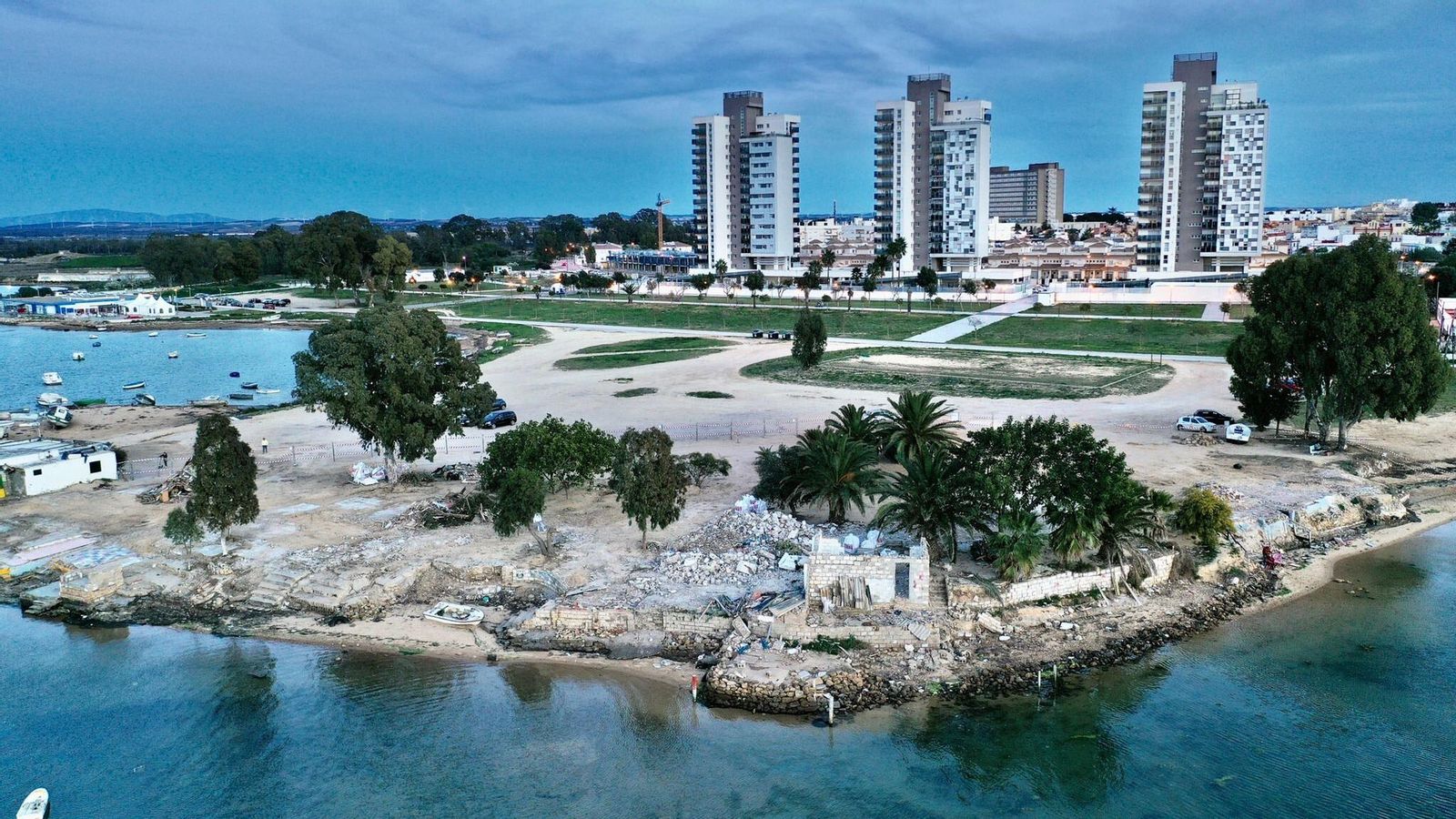 La Casería, tras las demolición de las casetas.