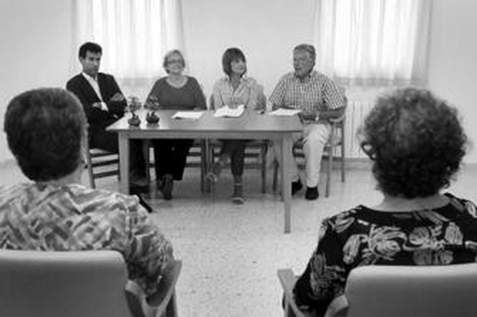 La concejala de Bienestar Social, Mariola Tocino, visitó ayer la residencia de Afanas 'Guadalete'.