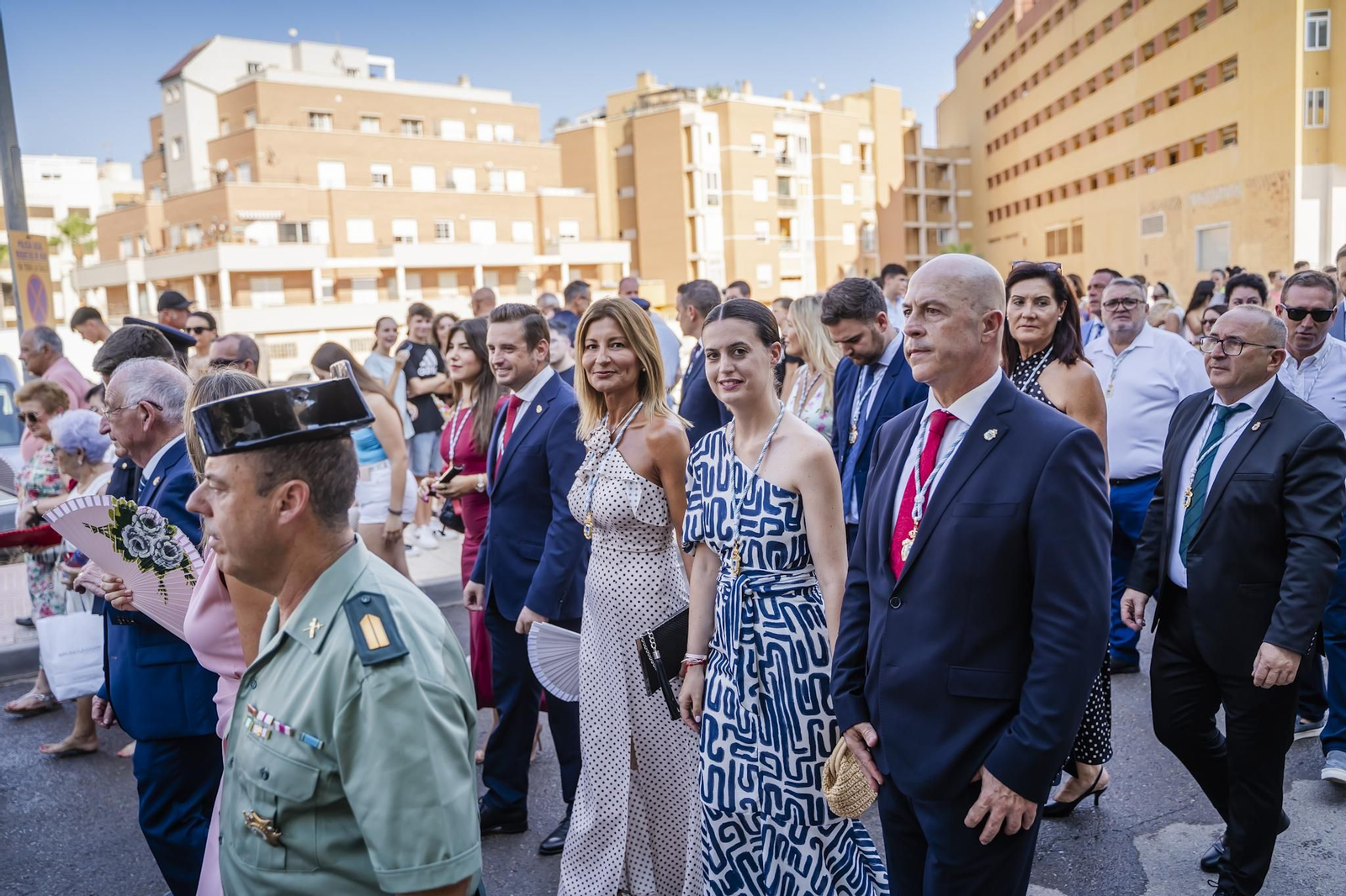 La procesión de la Virgen del Carmen y Santa Ana pone el broche final a las fiestas del Puerto de Roquetas