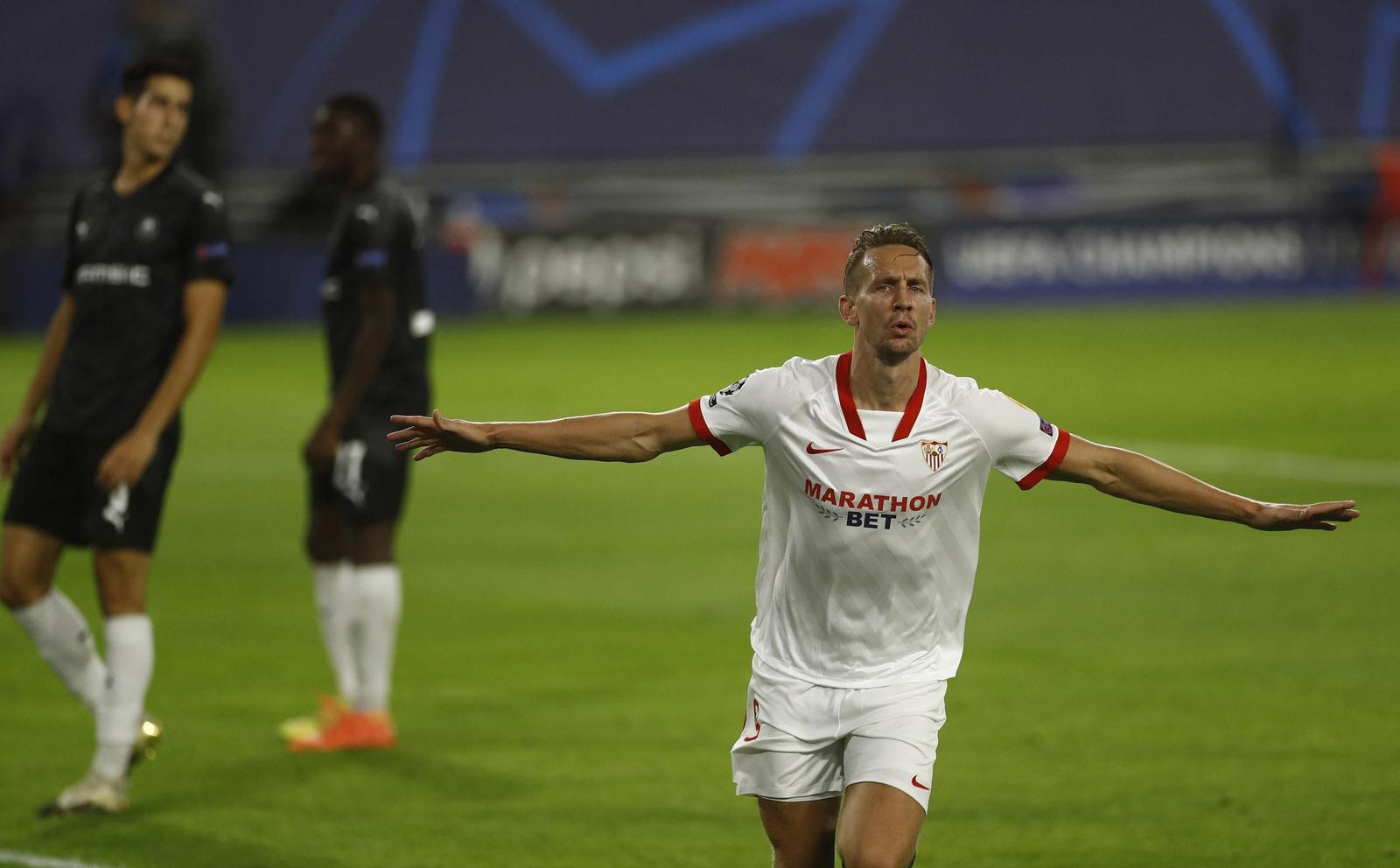 Las imágenes del Sevilla-Rennes