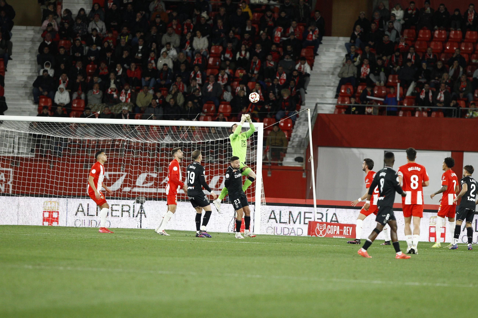 El partido U.D. Almería-C.D. Leganés de Copa del Rey, en imágenes