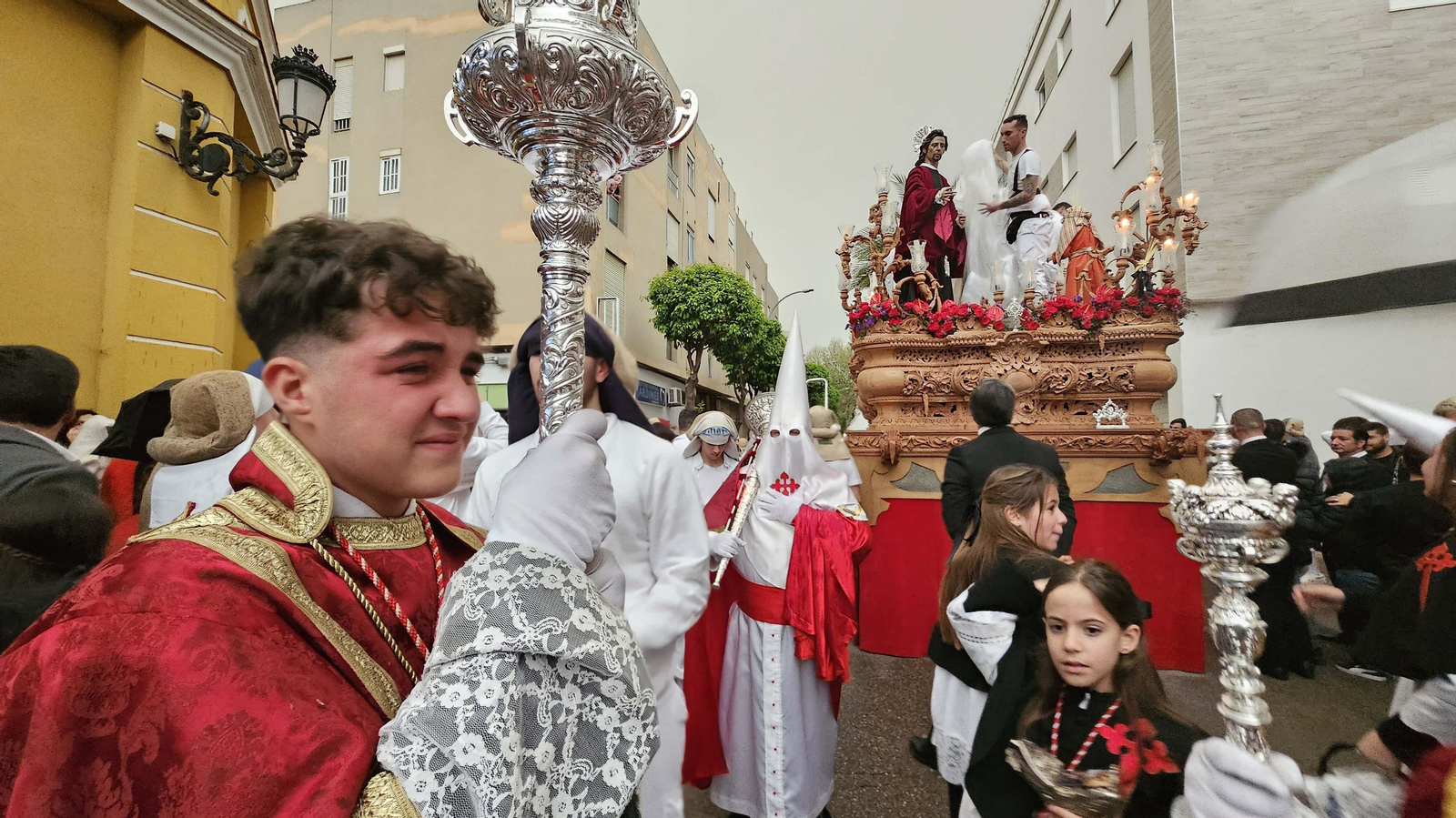 Fotos del Domingo de Ramos en La Línea: La Borriquita y Flagelación