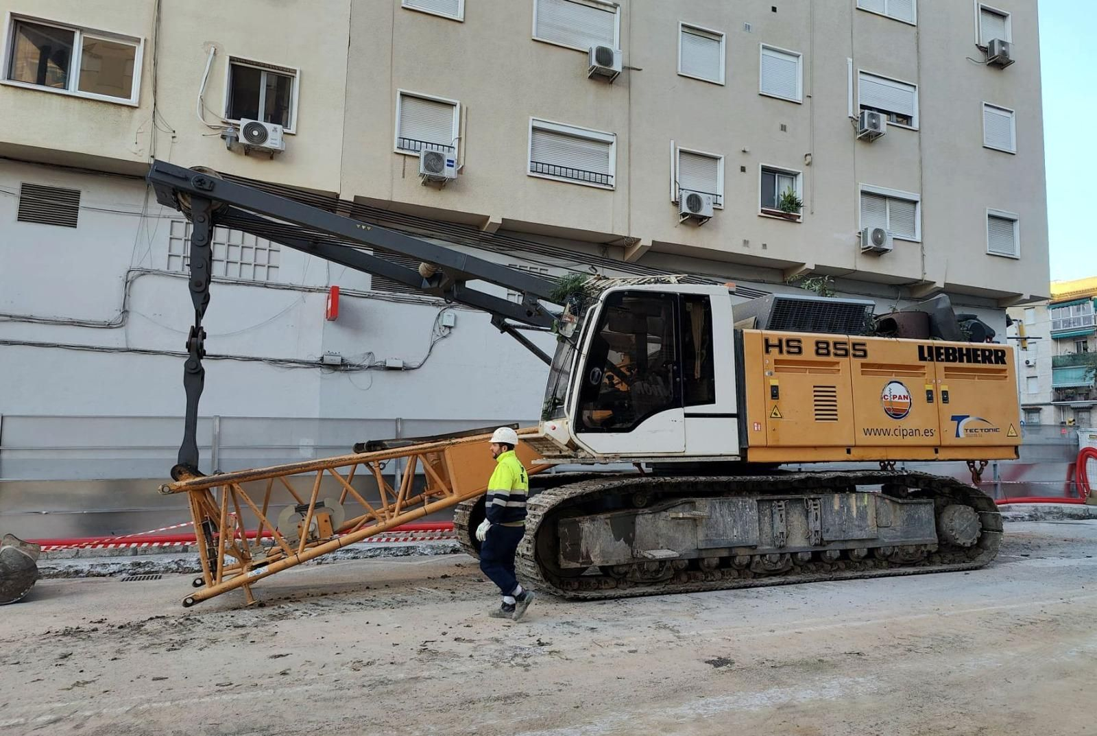 Segunda pantalladora para las obras del metro en Eugenio Gross.