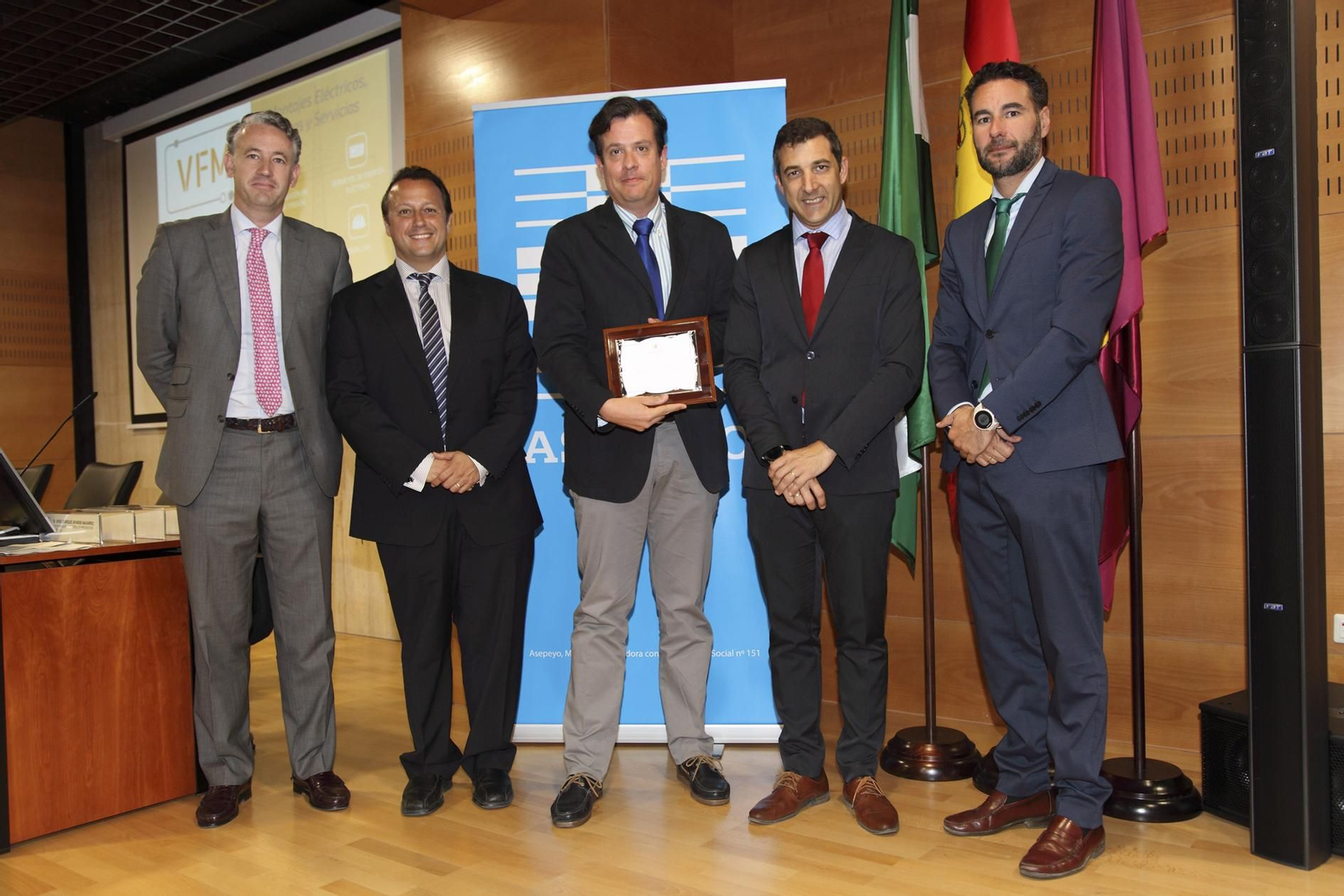 Un momento de la entrega de la distinción.