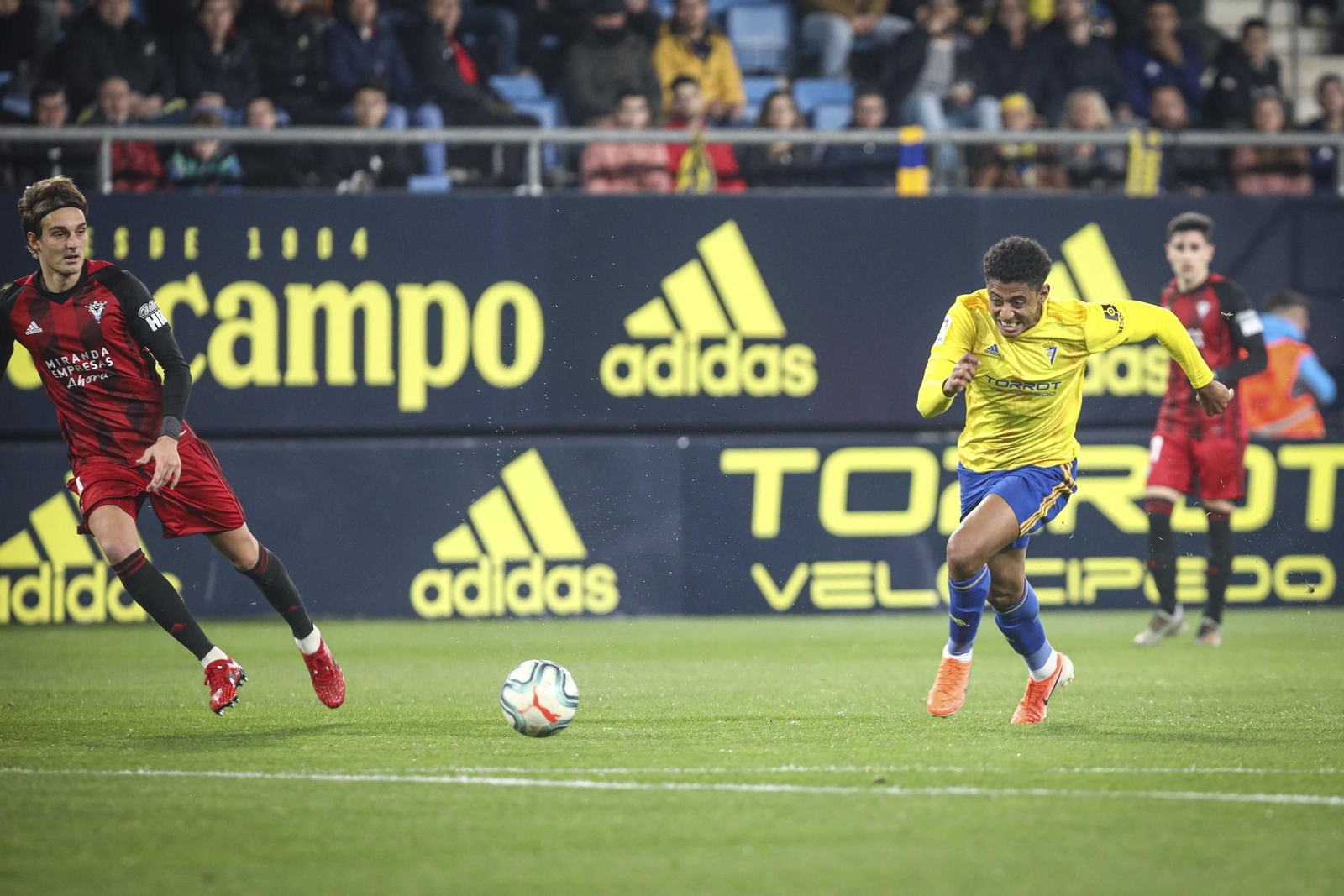 Las imágenes del Cádiz-Mirandés