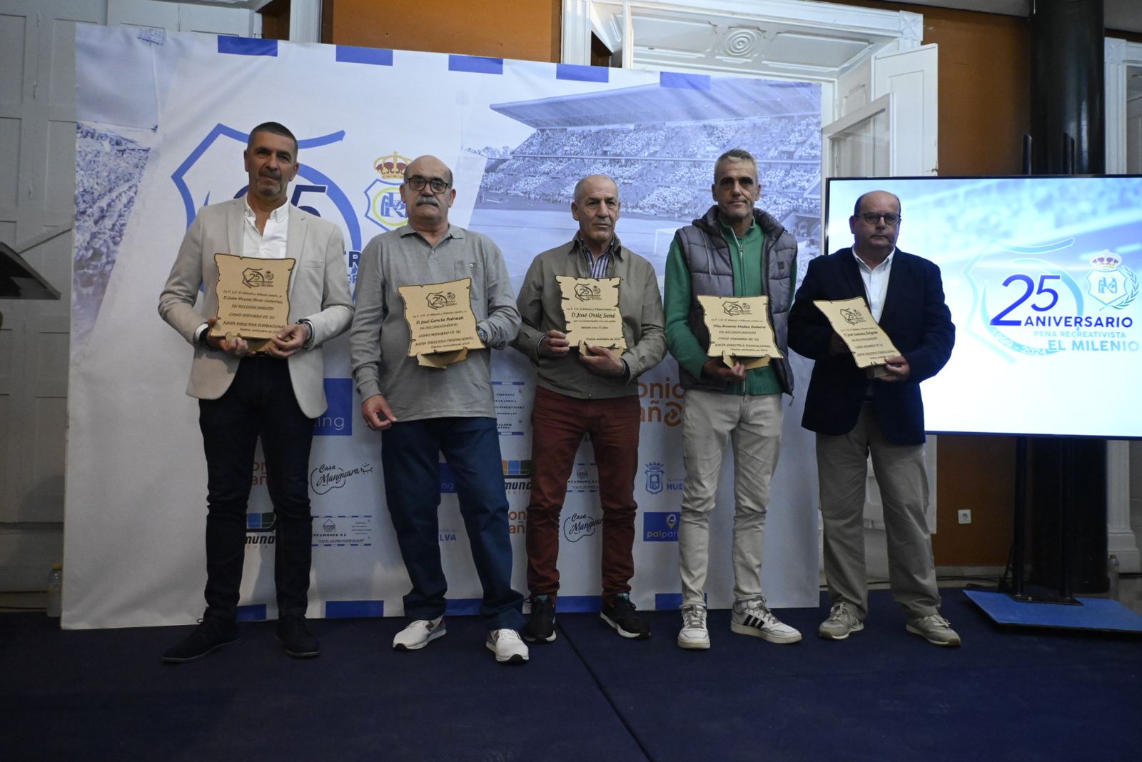 Acto de celebración del 25 aniversario de la Peña Cultural Recreativista 'El Milenio' en imágenes