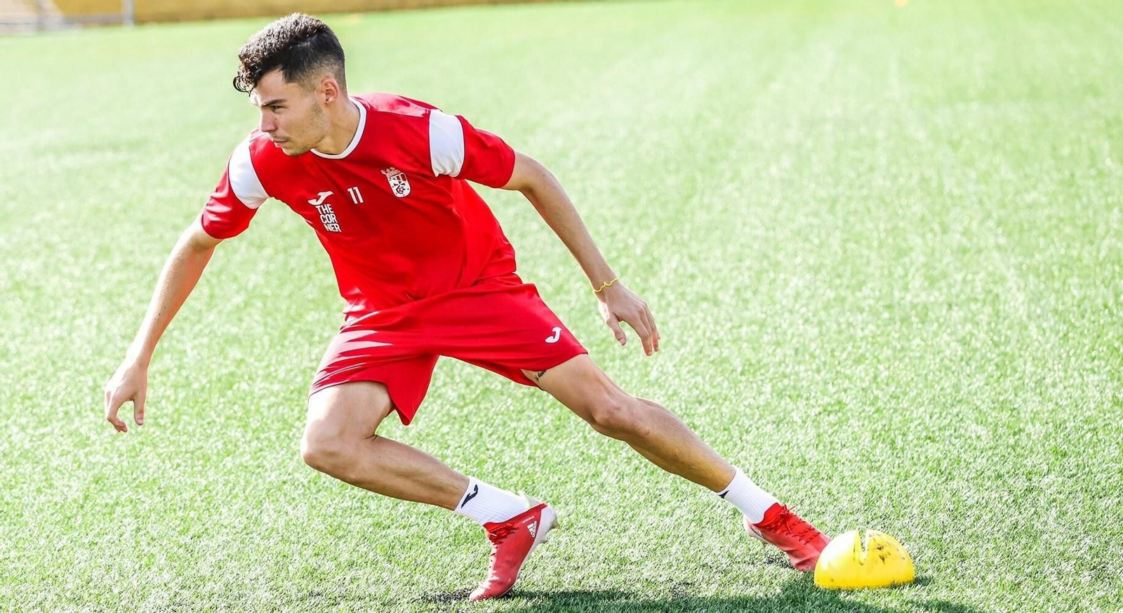 Luismi Redondo, en un entrenamiento con el Ceuta.