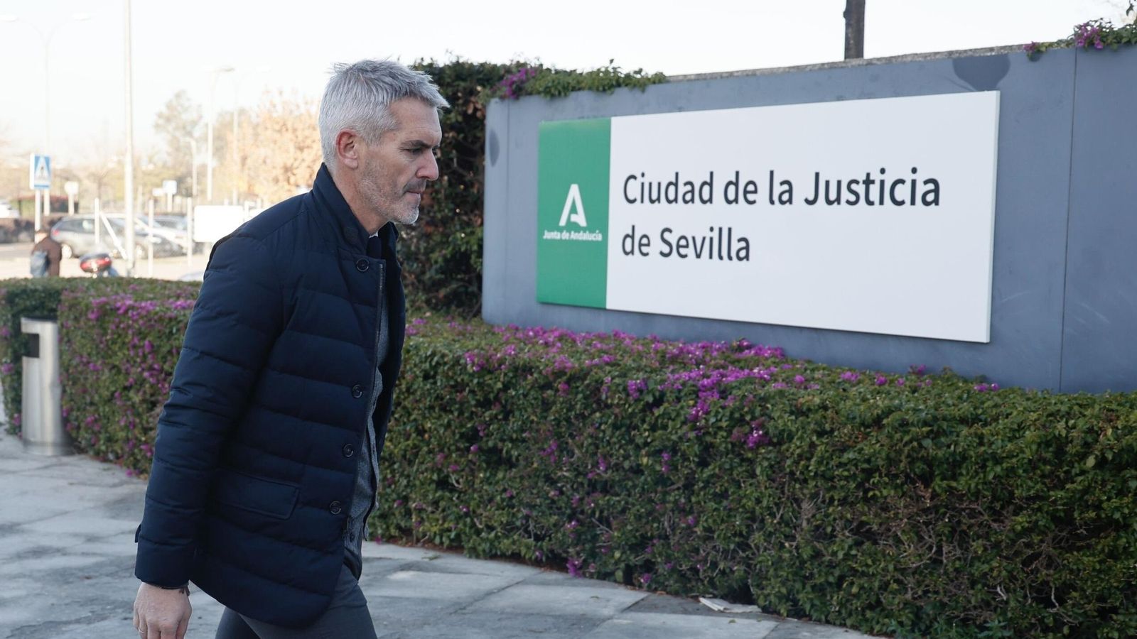 Enrique de la Cerda, a su llegada a los Juzgados.