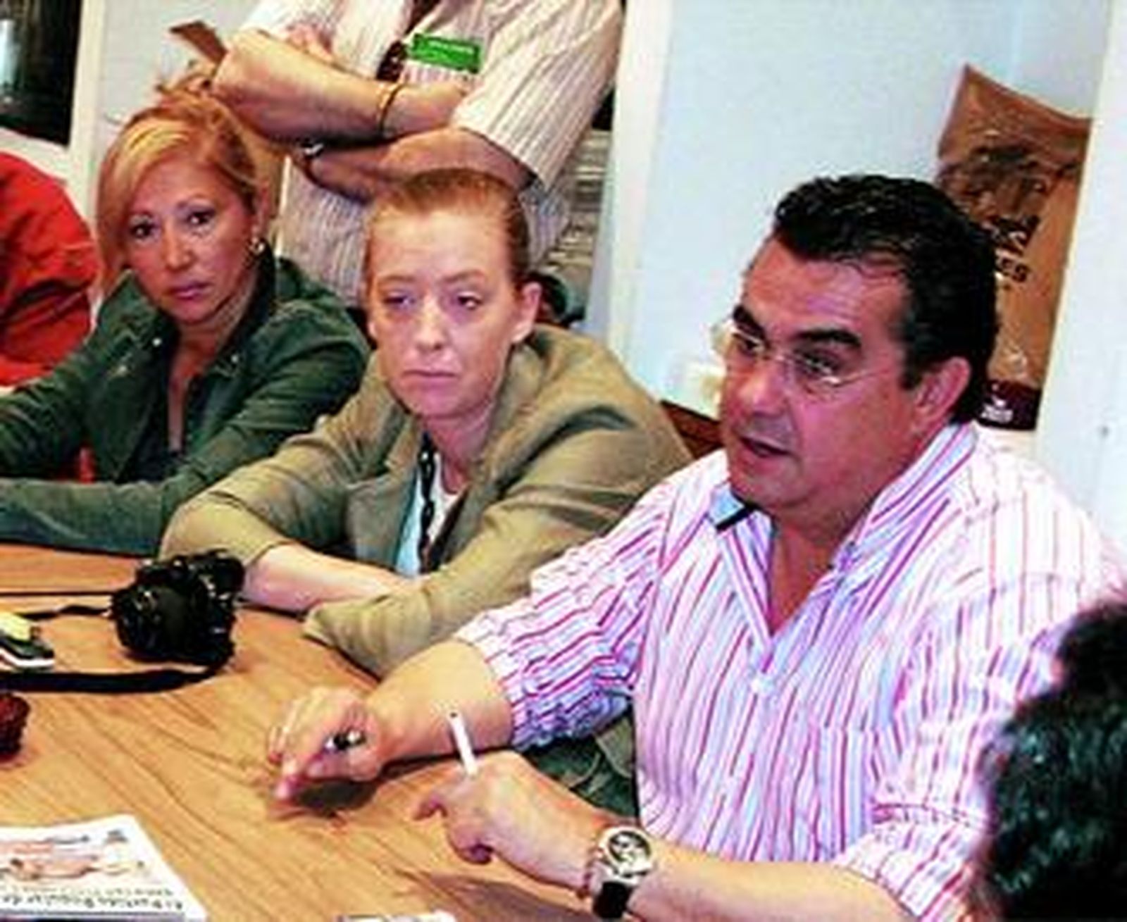 De izquierda a derecha, Hortensia Aguilar, Patricia Ybarra y Enrique Moresco.