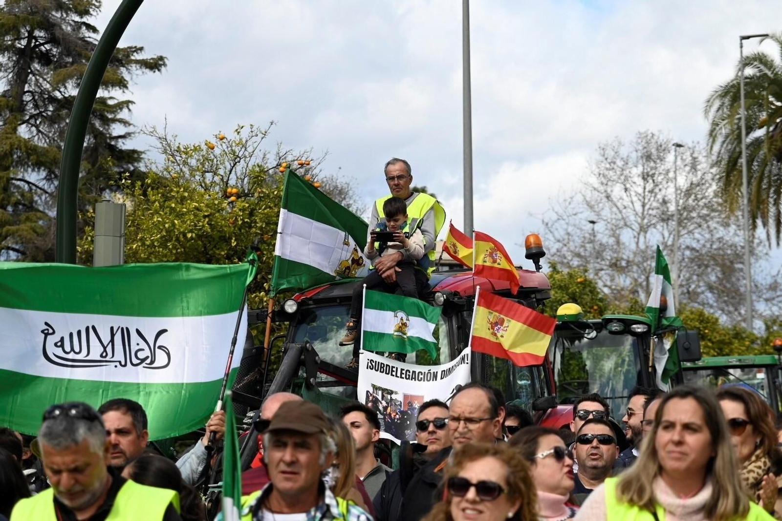 La protesta de los agricultores de Córdoba, en imágenes