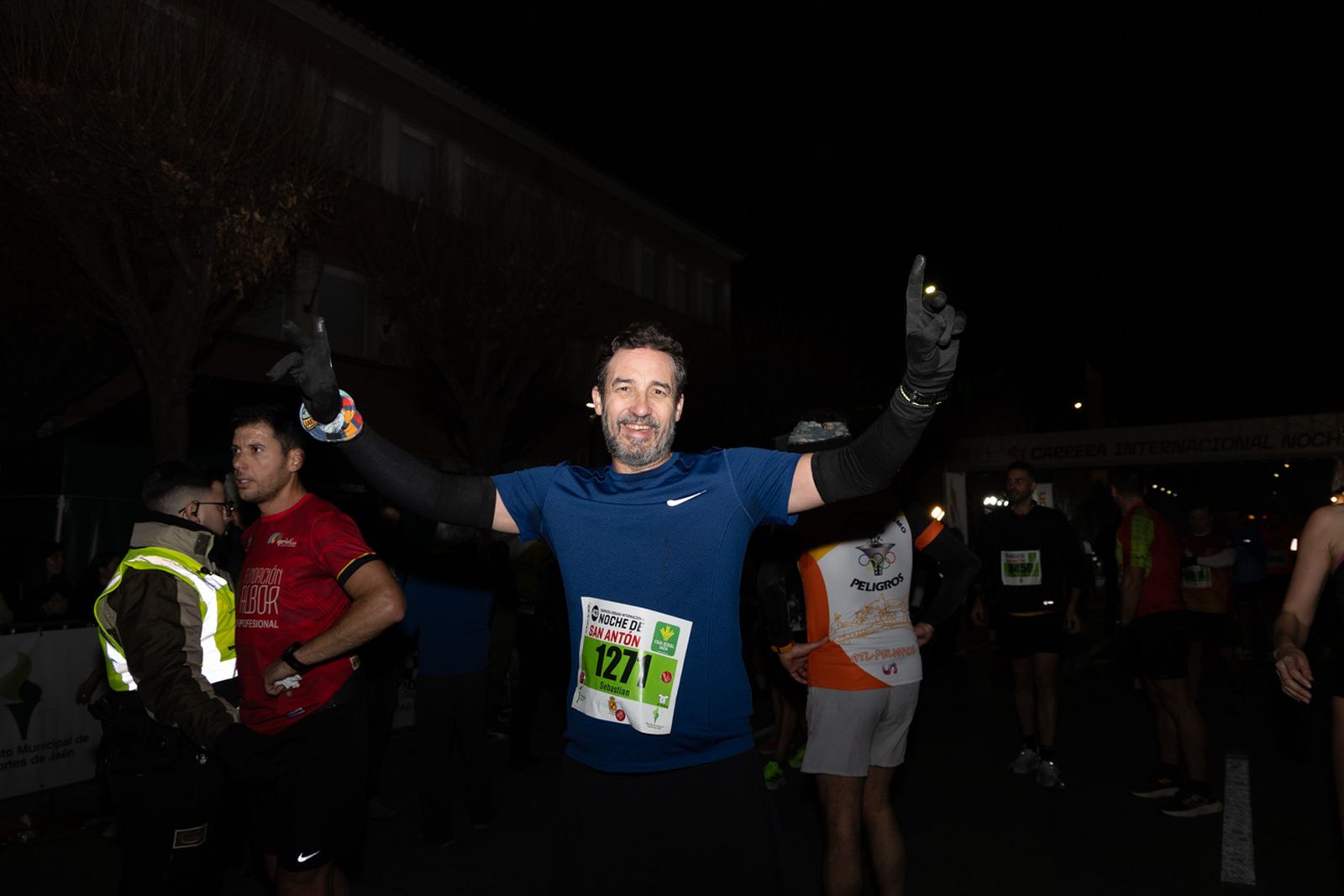 En imágenes: búscate en tu llegada a meta de la Carrera de San Antón 2026