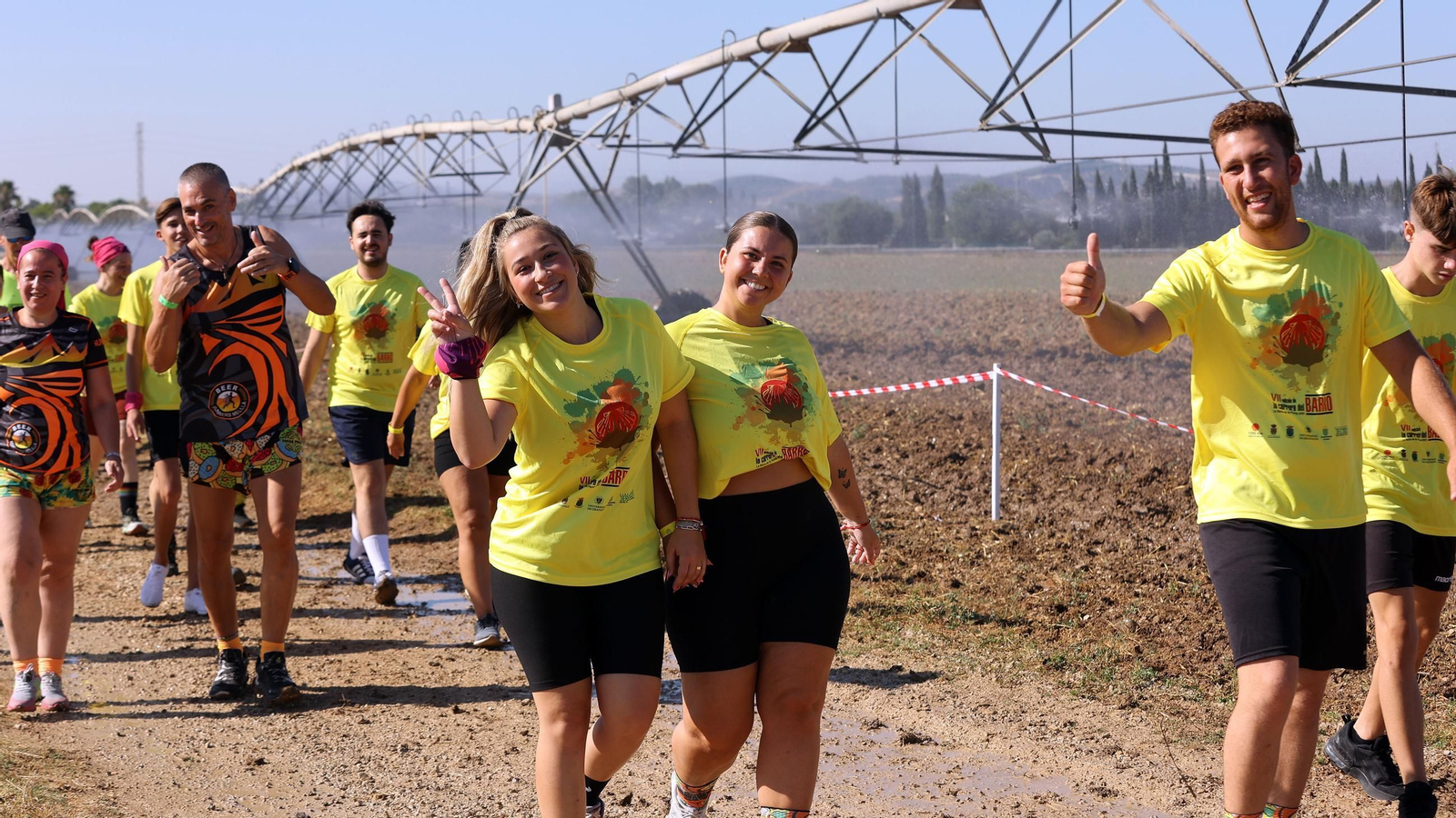Búscate en la VII Carrera del Barro en La Barca