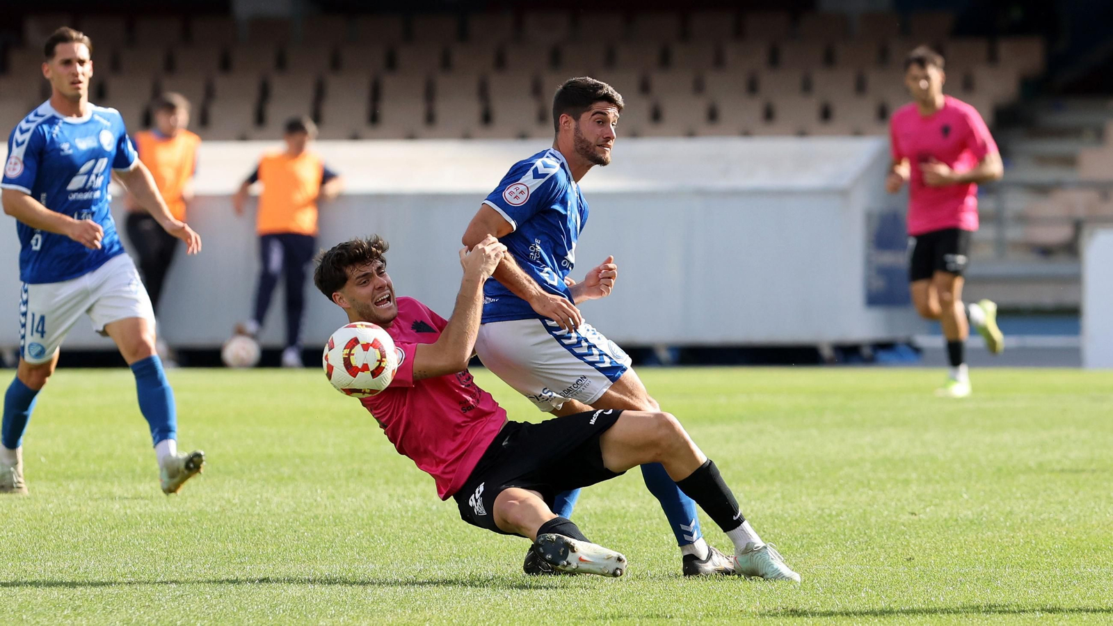 Imágenes del Xerez DFC contra San Fernando CD en Chapín