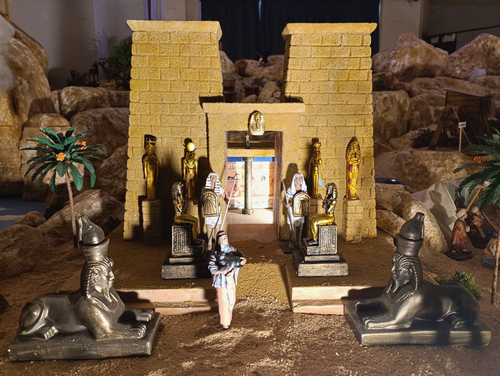 El belén más espectacular de Jaén vuelve con efectos de luz, sonido y tormenta incluida, en imágenes